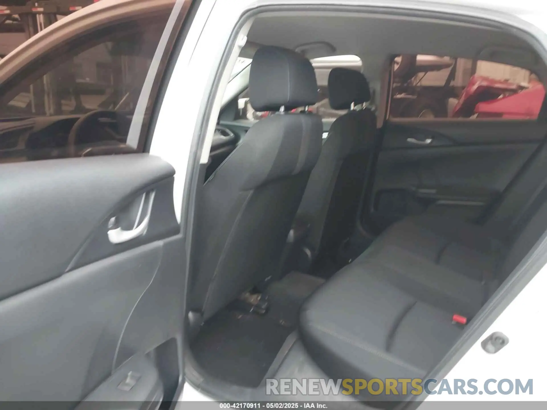 22 Photograph of a damaged car 2HGFC2F68KH587637 HONDA CIVIC 2019