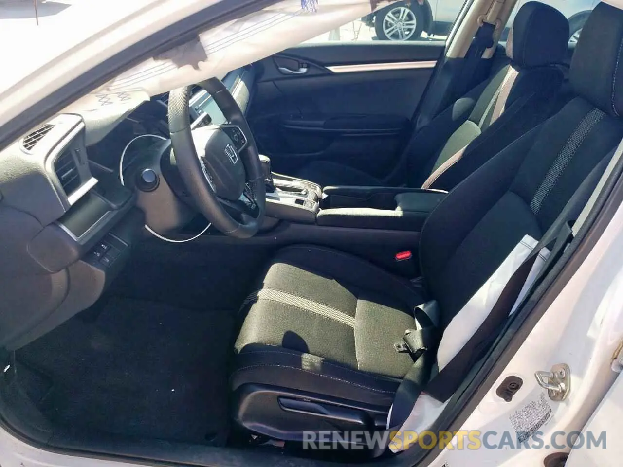 7 Photograph of a damaged car 2HGFC2F68KH606218 HONDA CIVIC 2019