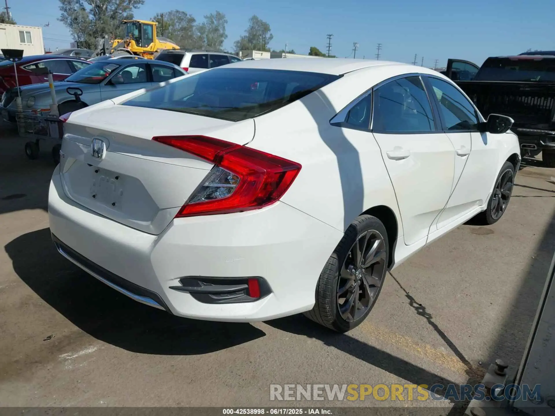 4 Photograph of a damaged car 2HGFC2F69KH505902 HONDA CIVIC 2019