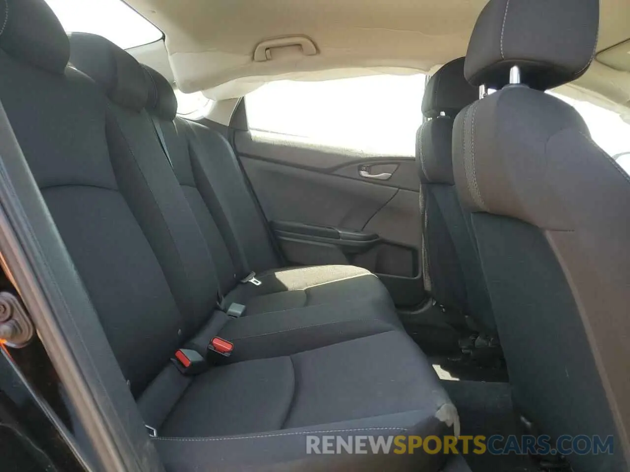 10 Photograph of a damaged car 2HGFC2F69KH538981 HONDA CIVIC 2019
