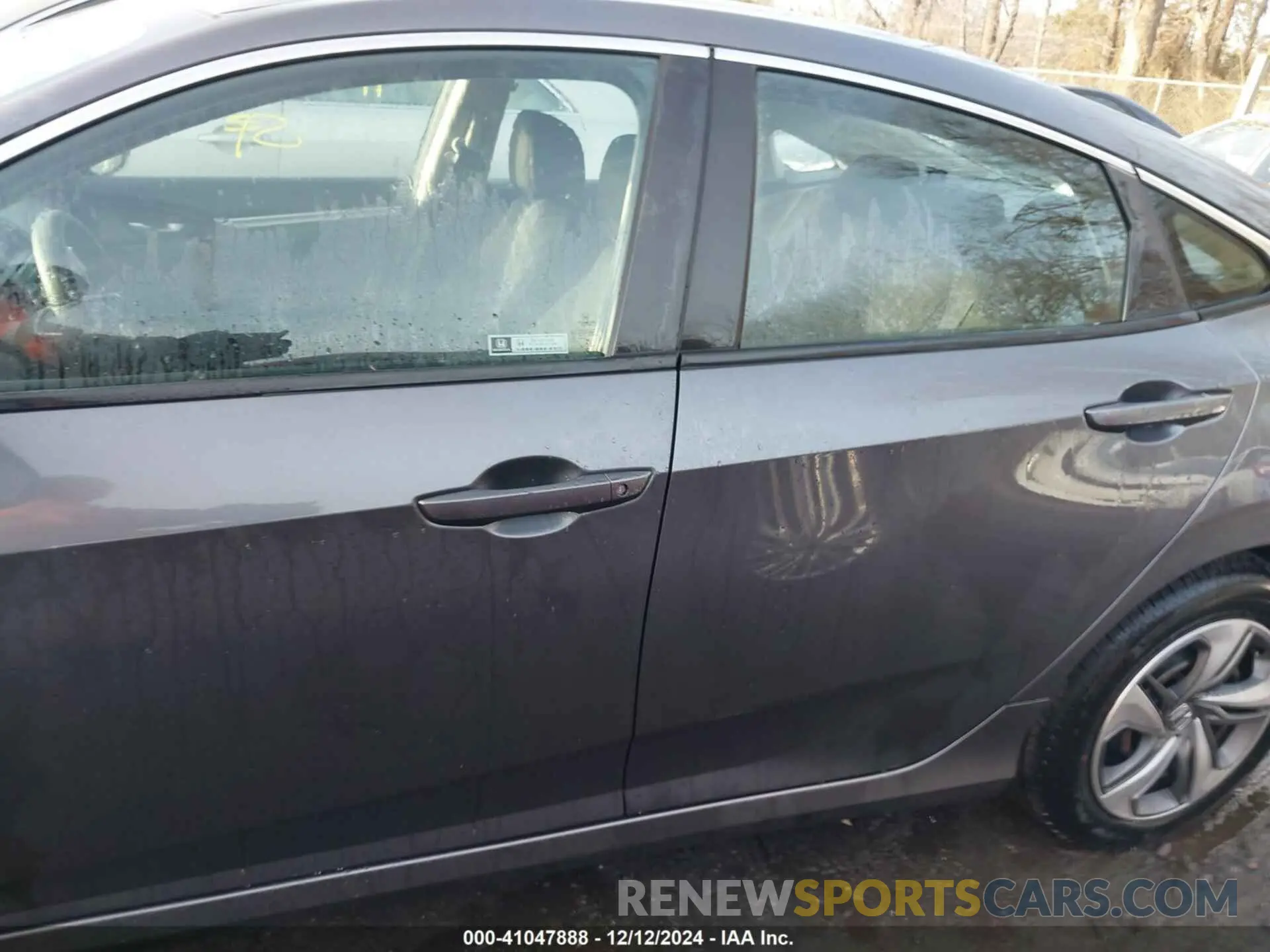 14 Photograph of a damaged car 2HGFC2F69KH579983 HONDA CIVIC 2019