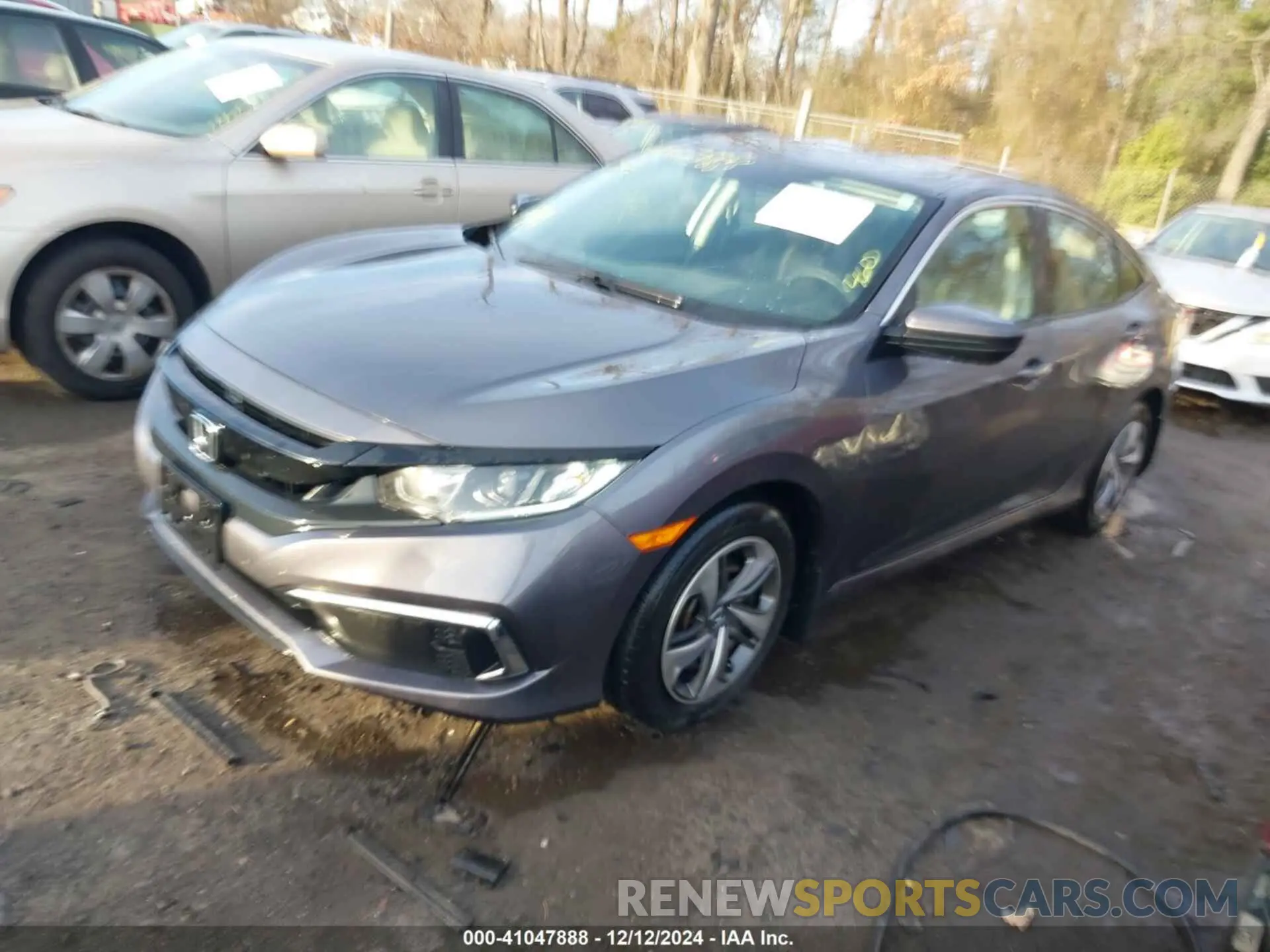 2 Photograph of a damaged car 2HGFC2F69KH579983 HONDA CIVIC 2019