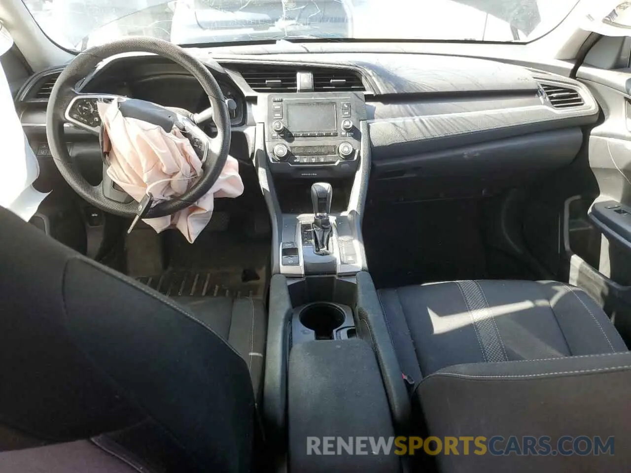 8 Photograph of a damaged car 2HGFC2F69KH582933 HONDA CIVIC 2019