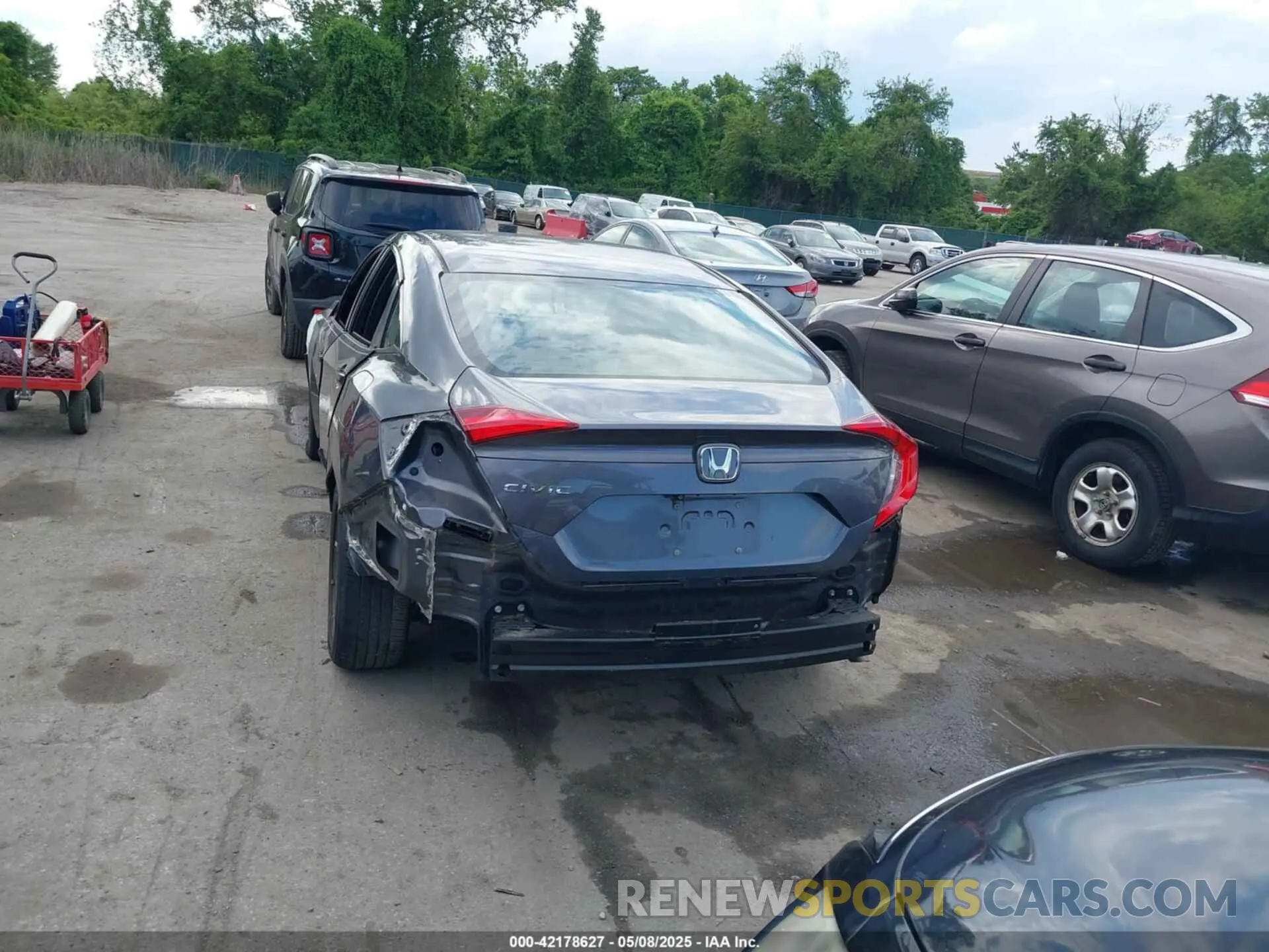 17 Photograph of a damaged car 2HGFC2F6XKH502913 HONDA CIVIC 2019