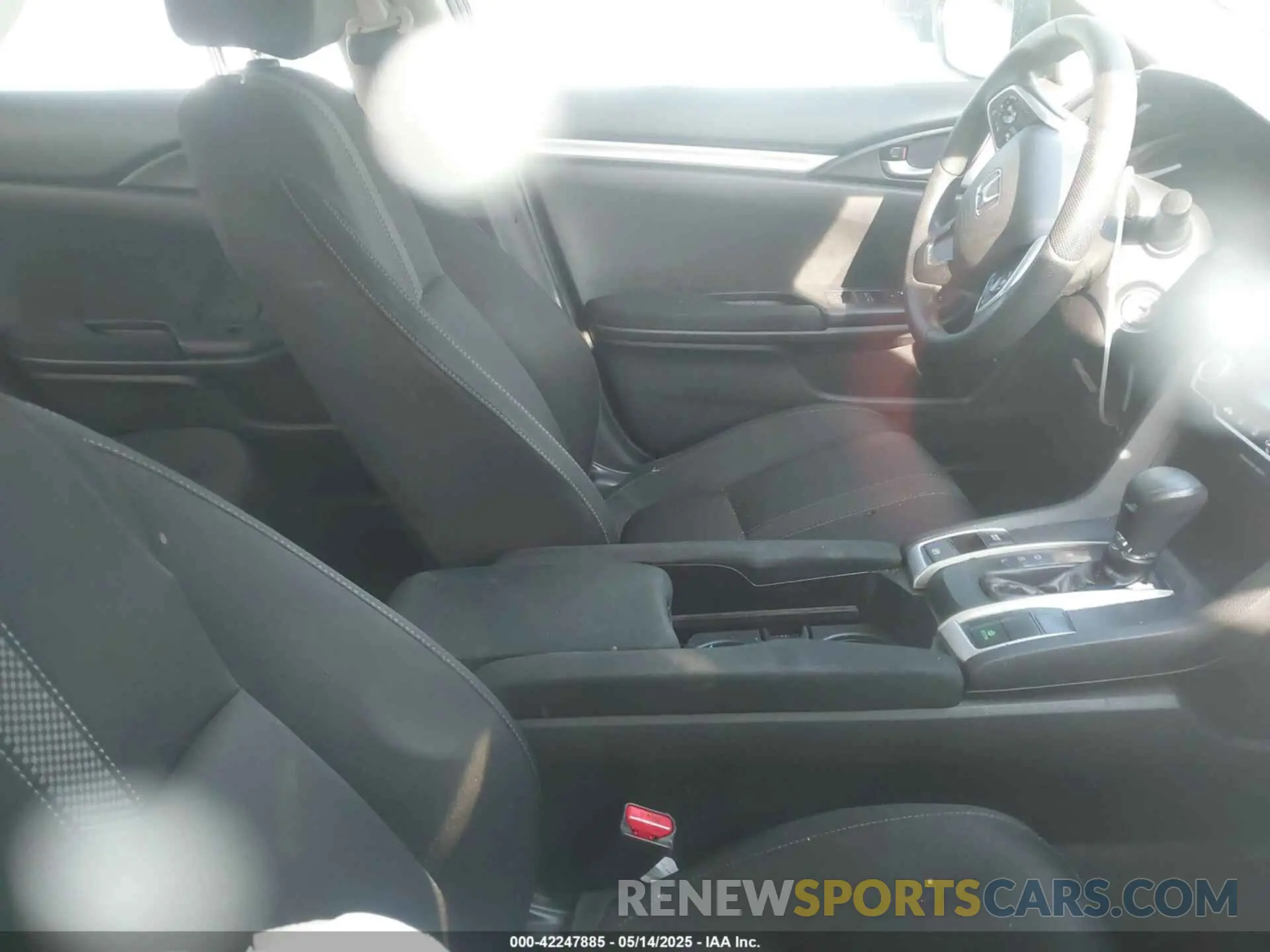 5 Photograph of a damaged car 2HGFC2F6XKH510395 HONDA CIVIC 2019