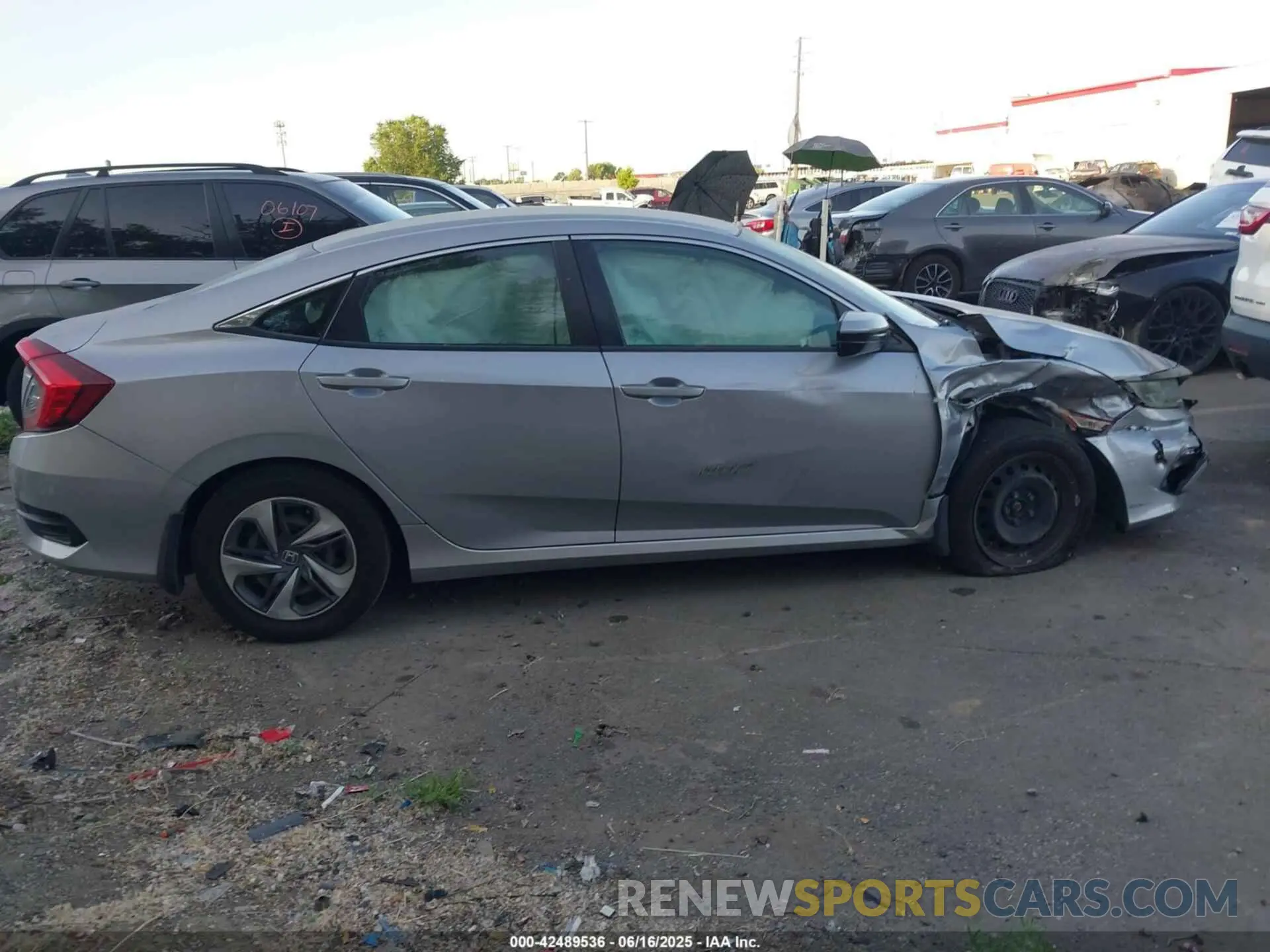 13 Photograph of a damaged car 2HGFC2F6XKH514592 HONDA CIVIC 2019