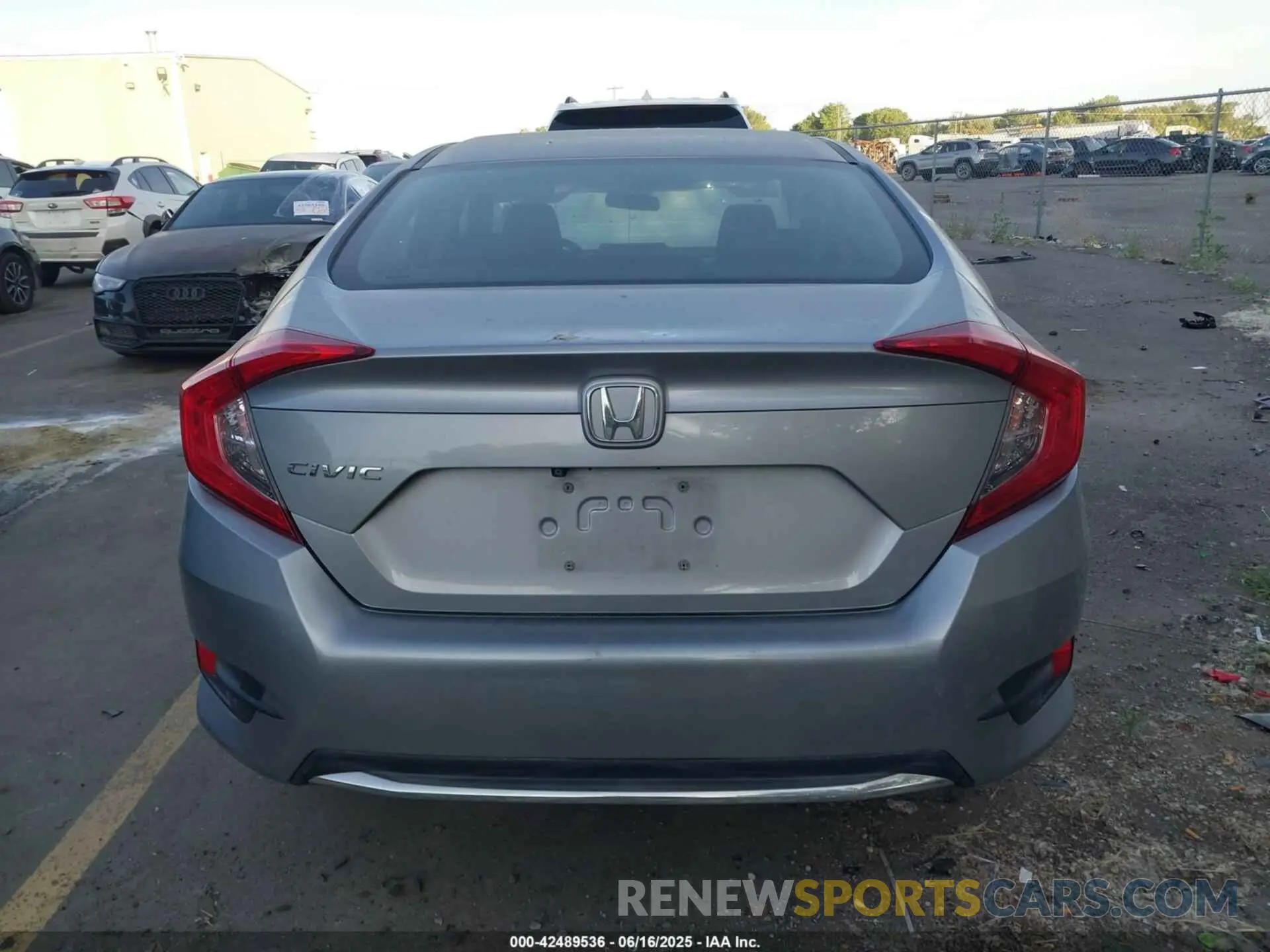 16 Photograph of a damaged car 2HGFC2F6XKH514592 HONDA CIVIC 2019