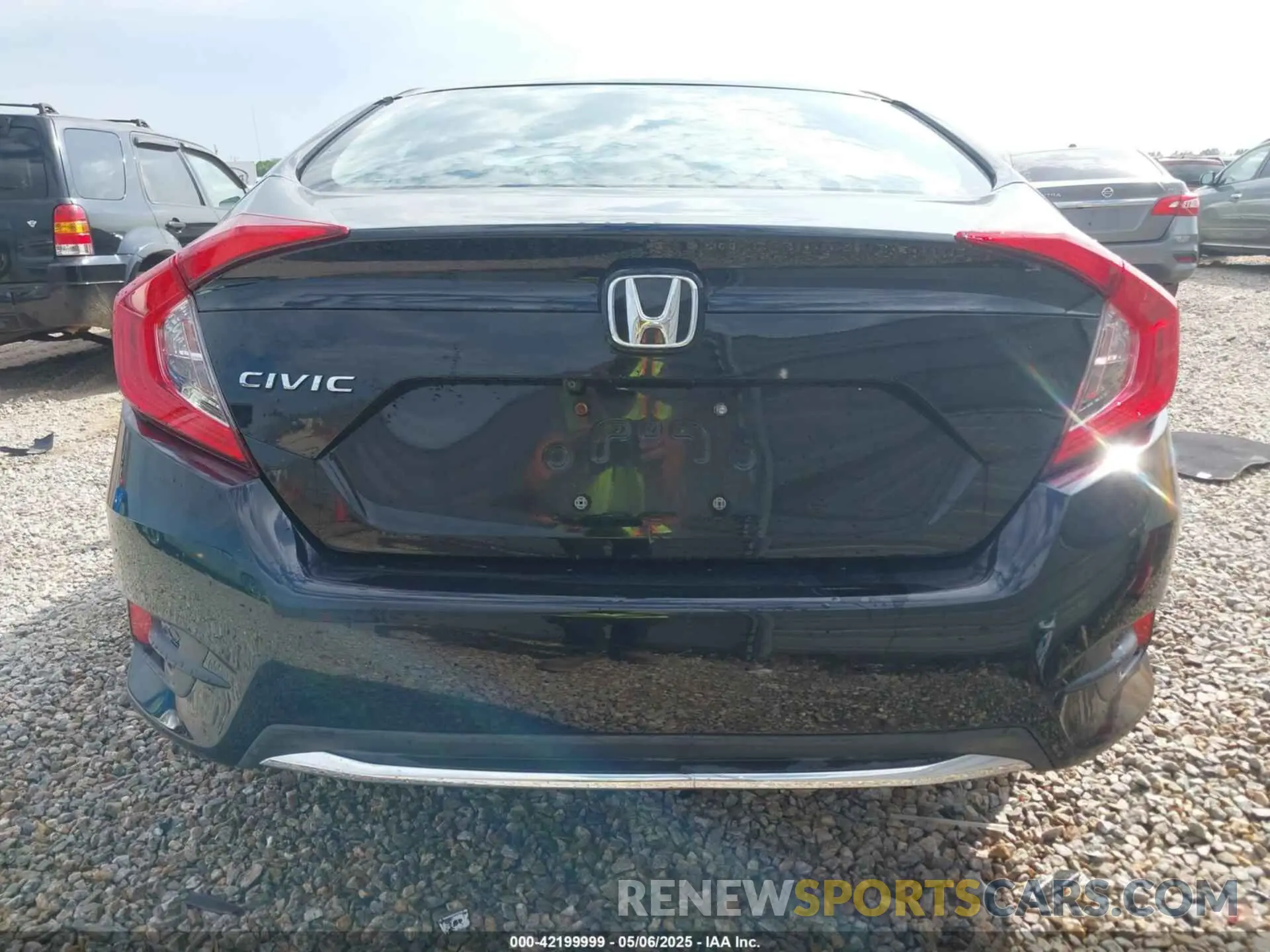 15 Photograph of a damaged car 2HGFC2F6XKH515094 HONDA CIVIC 2019