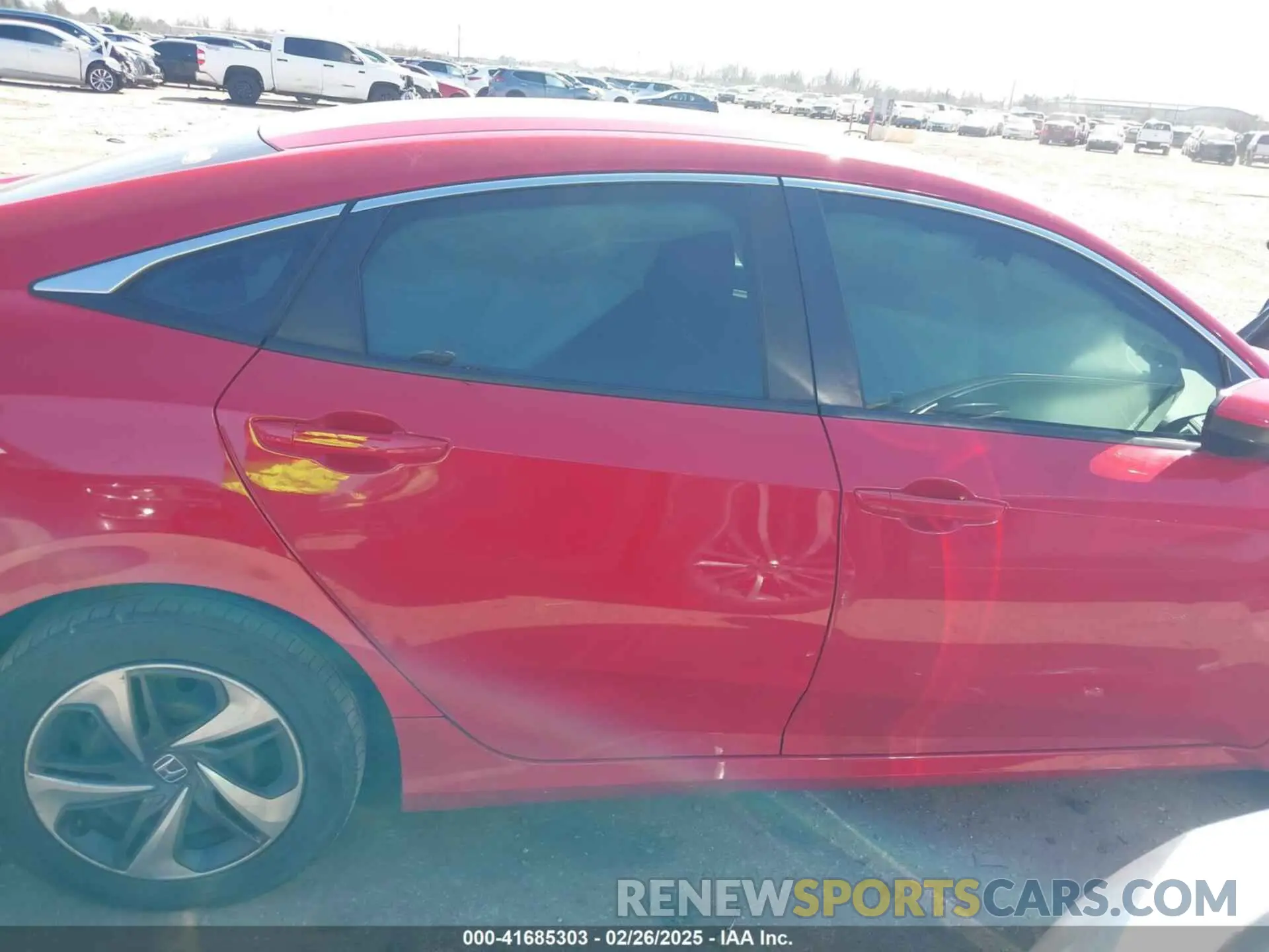 13 Photograph of a damaged car 2HGFC2F6XKH537127 HONDA CIVIC 2019