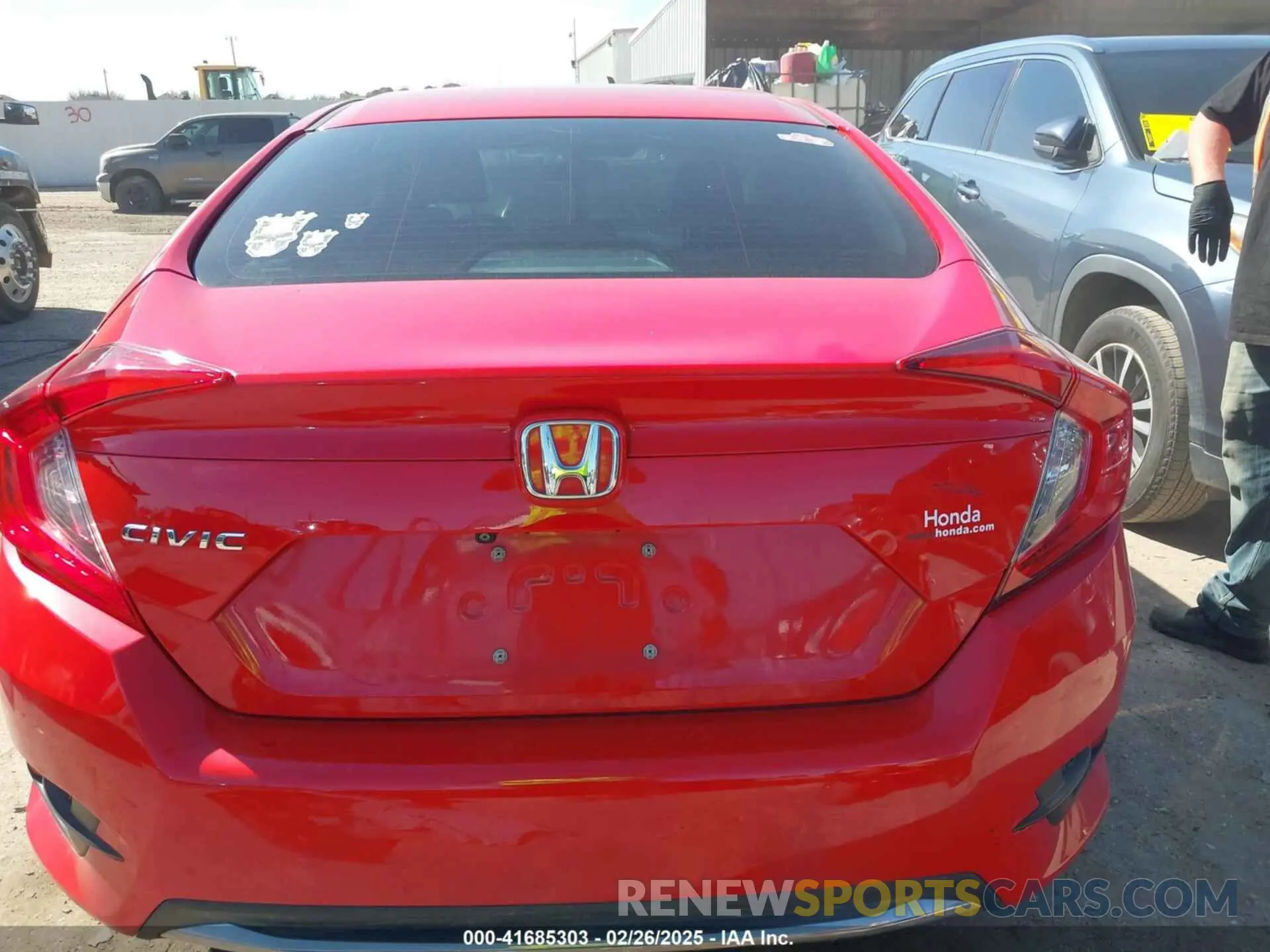 16 Photograph of a damaged car 2HGFC2F6XKH537127 HONDA CIVIC 2019