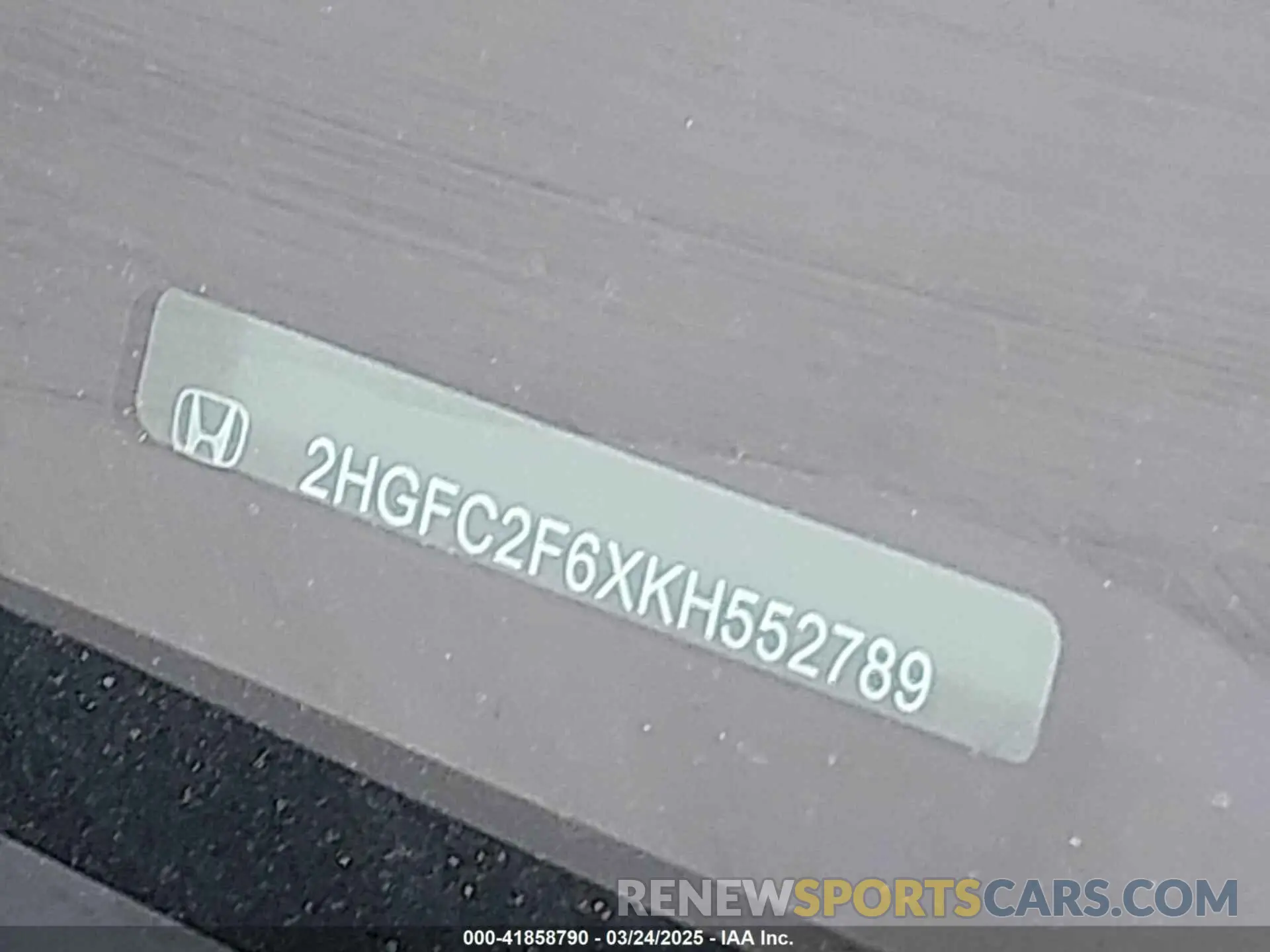 9 Photograph of a damaged car 2HGFC2F6XKH552789 HONDA CIVIC 2019