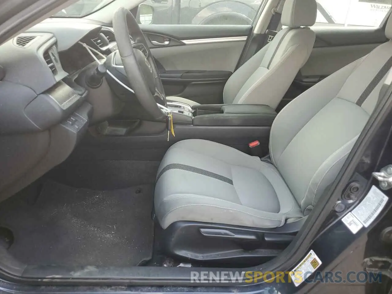 7 Photograph of a damaged car 2HGFC2F6XKH584304 HONDA CIVIC 2019