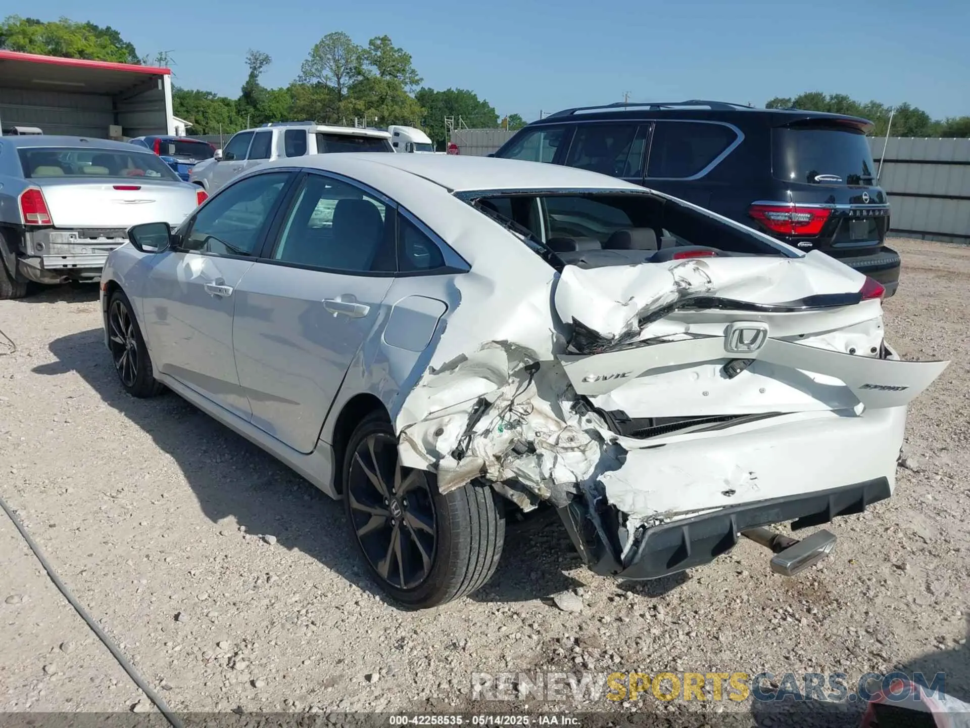 3 Photograph of a damaged car 2HGFC2F80KH539437 HONDA CIVIC 2019