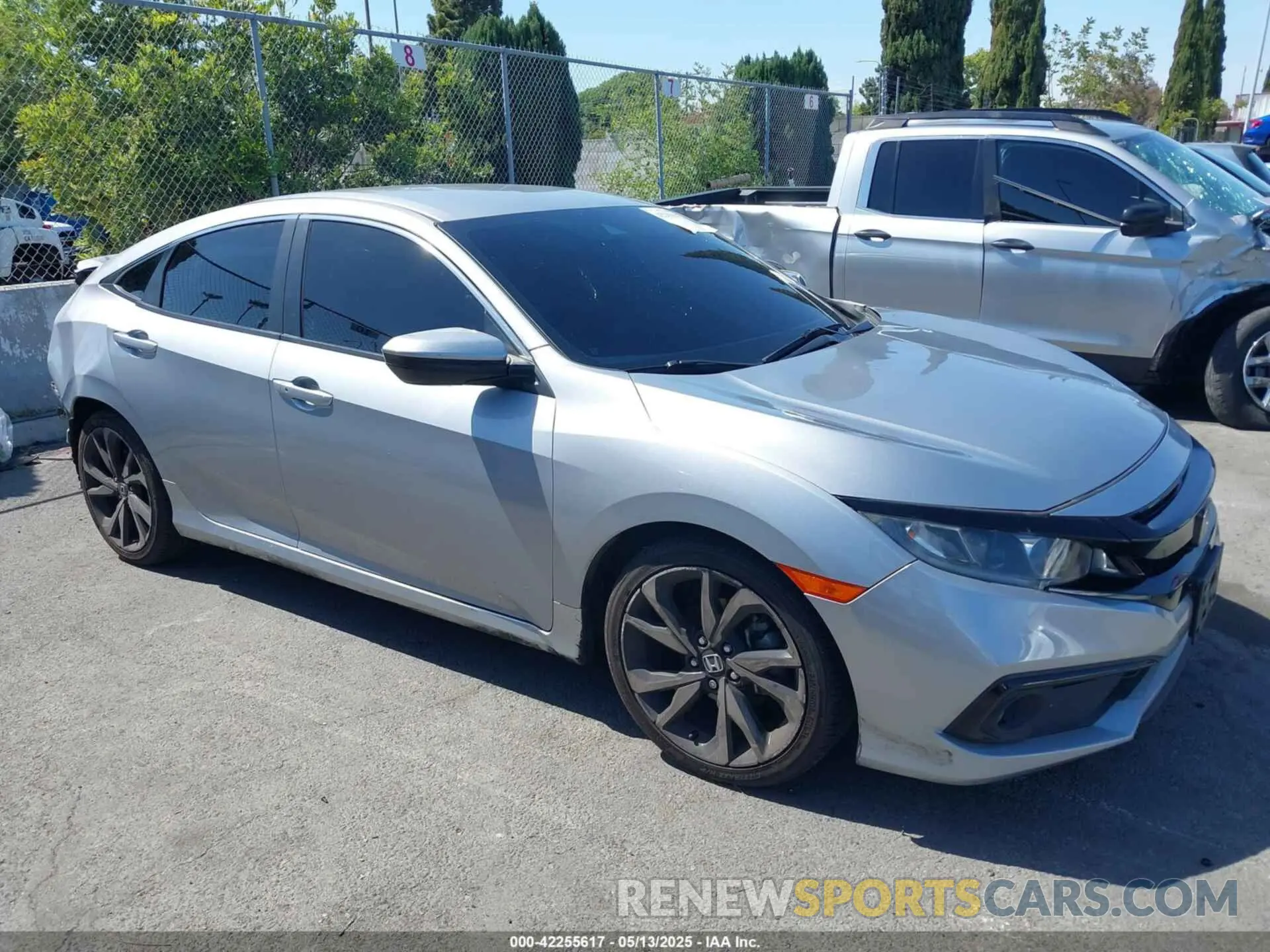 1 Photograph of a damaged car 2HGFC2F80KH600754 HONDA CIVIC 2019