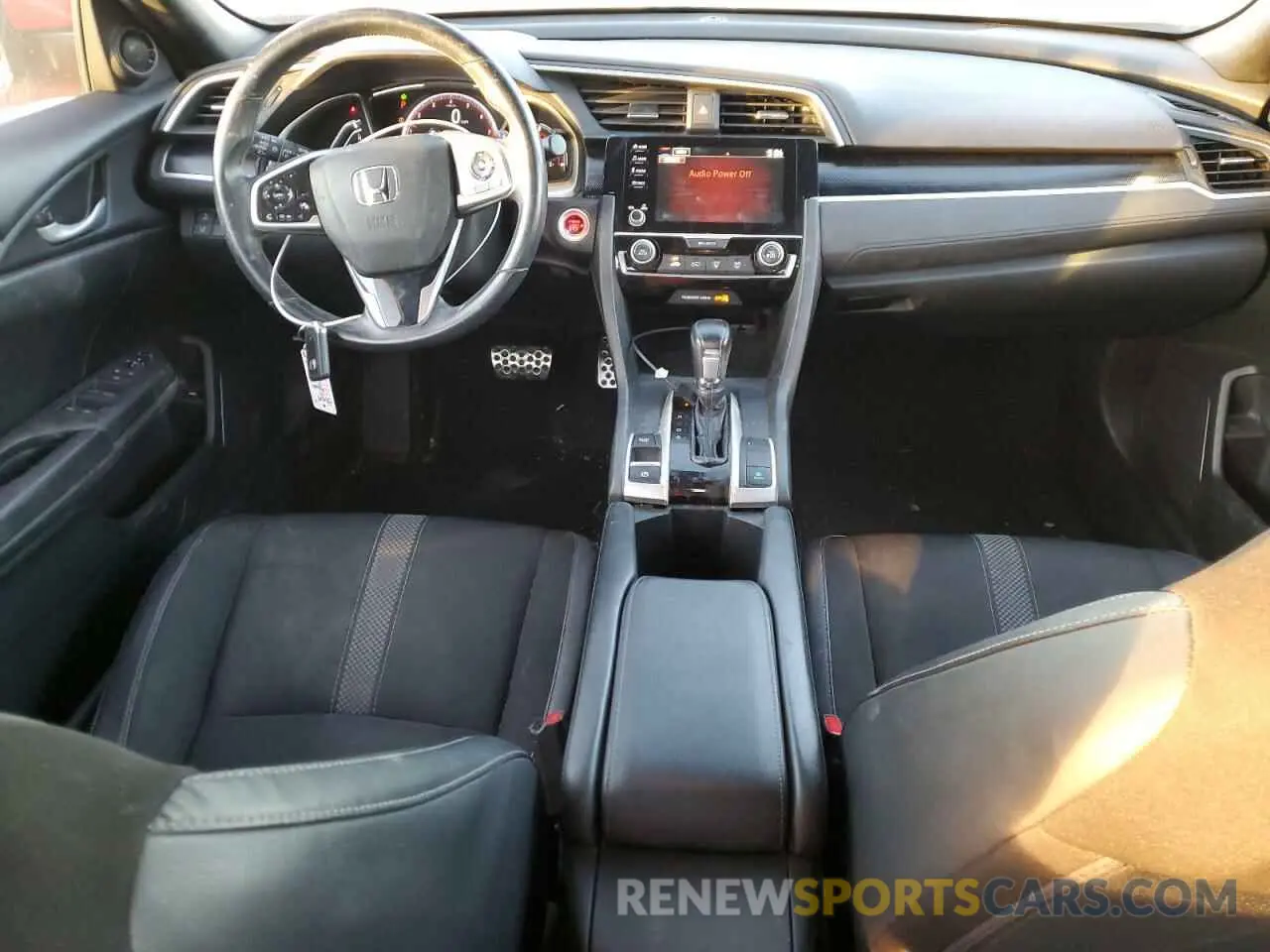 8 Photograph of a damaged car 2HGFC2F80KH603363 HONDA CIVIC 2019