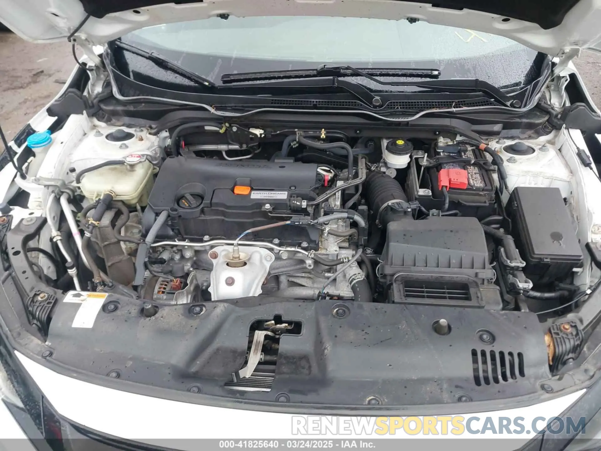 10 Photograph of a damaged car 2HGFC2F80KH605100 HONDA CIVIC 2019