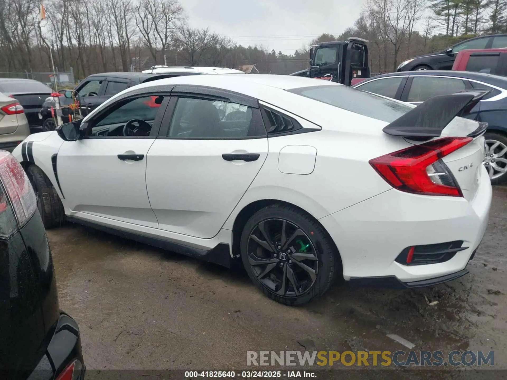 14 Photograph of a damaged car 2HGFC2F80KH605100 HONDA CIVIC 2019