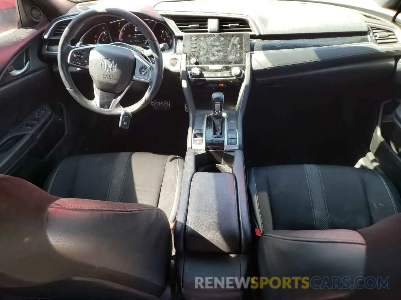 8 Photograph of a damaged car 2HGFC2F80KH605940 HONDA CIVIC 2019