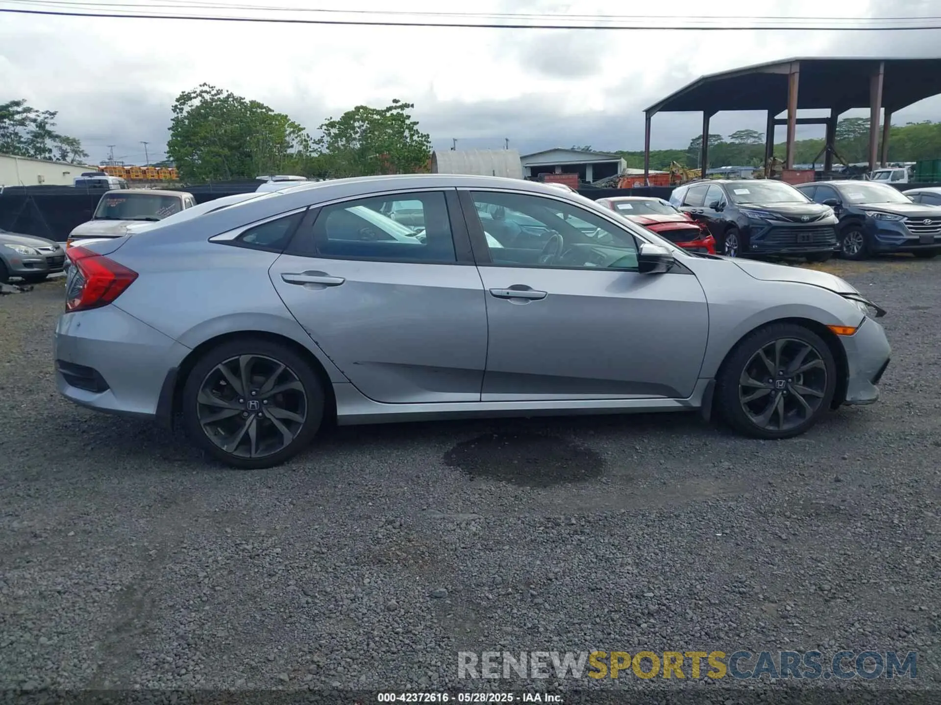 14 Photograph of a damaged car 2HGFC2F81KH512764 HONDA CIVIC 2019