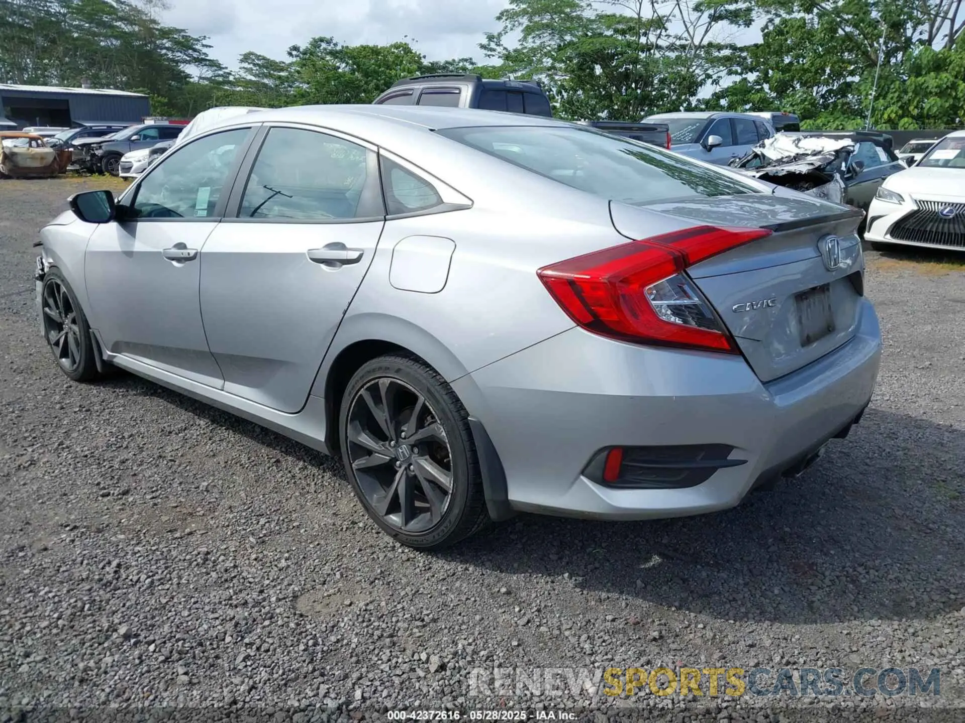 3 Photograph of a damaged car 2HGFC2F81KH512764 HONDA CIVIC 2019