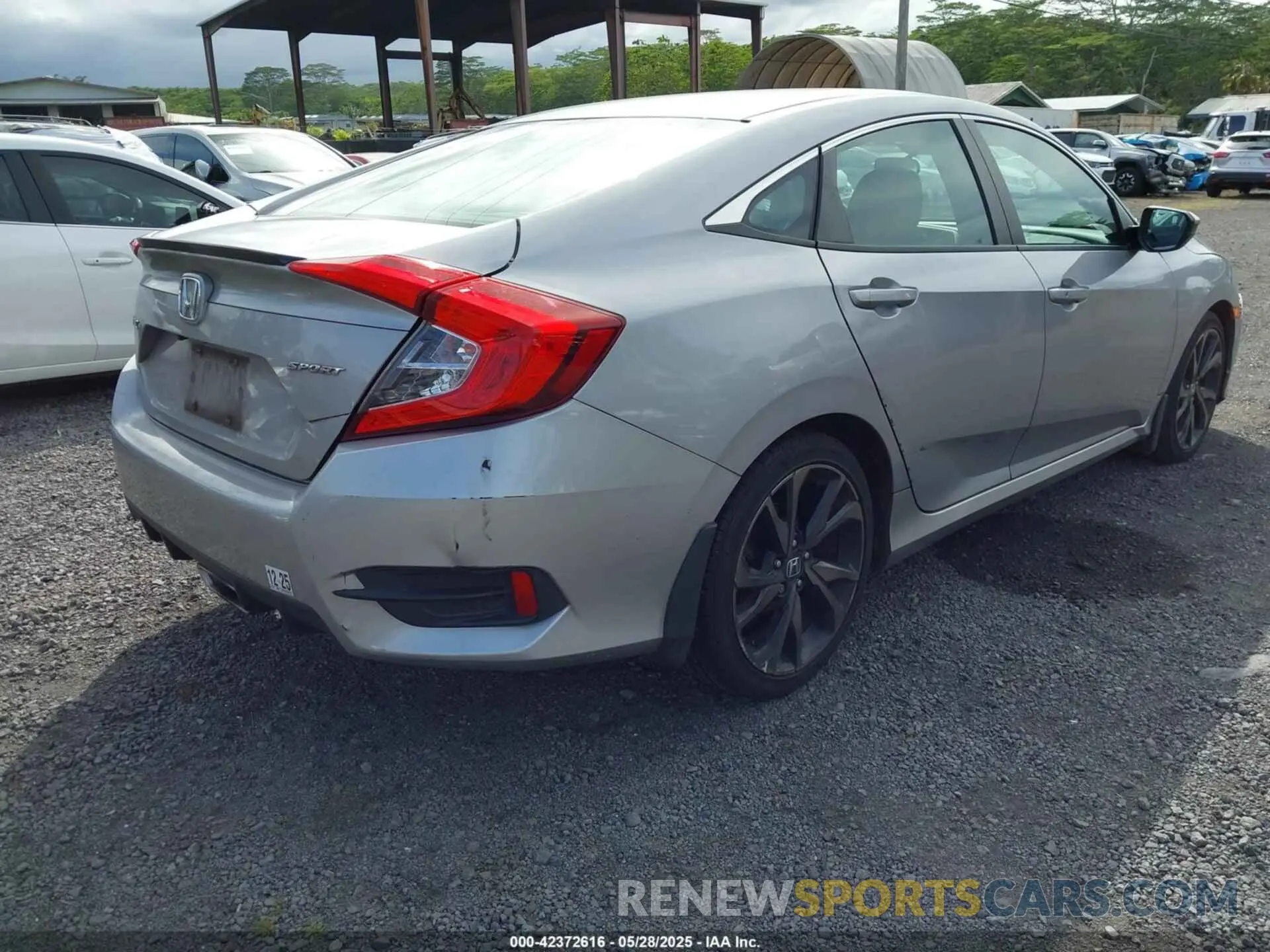 4 Photograph of a damaged car 2HGFC2F81KH512764 HONDA CIVIC 2019