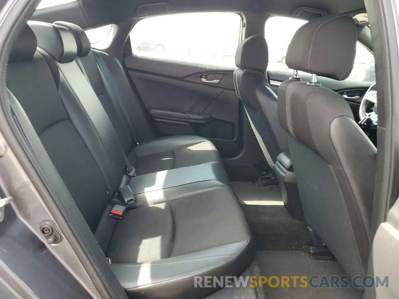 10 Photograph of a damaged car 2HGFC2F81KH513171 HONDA CIVIC 2019