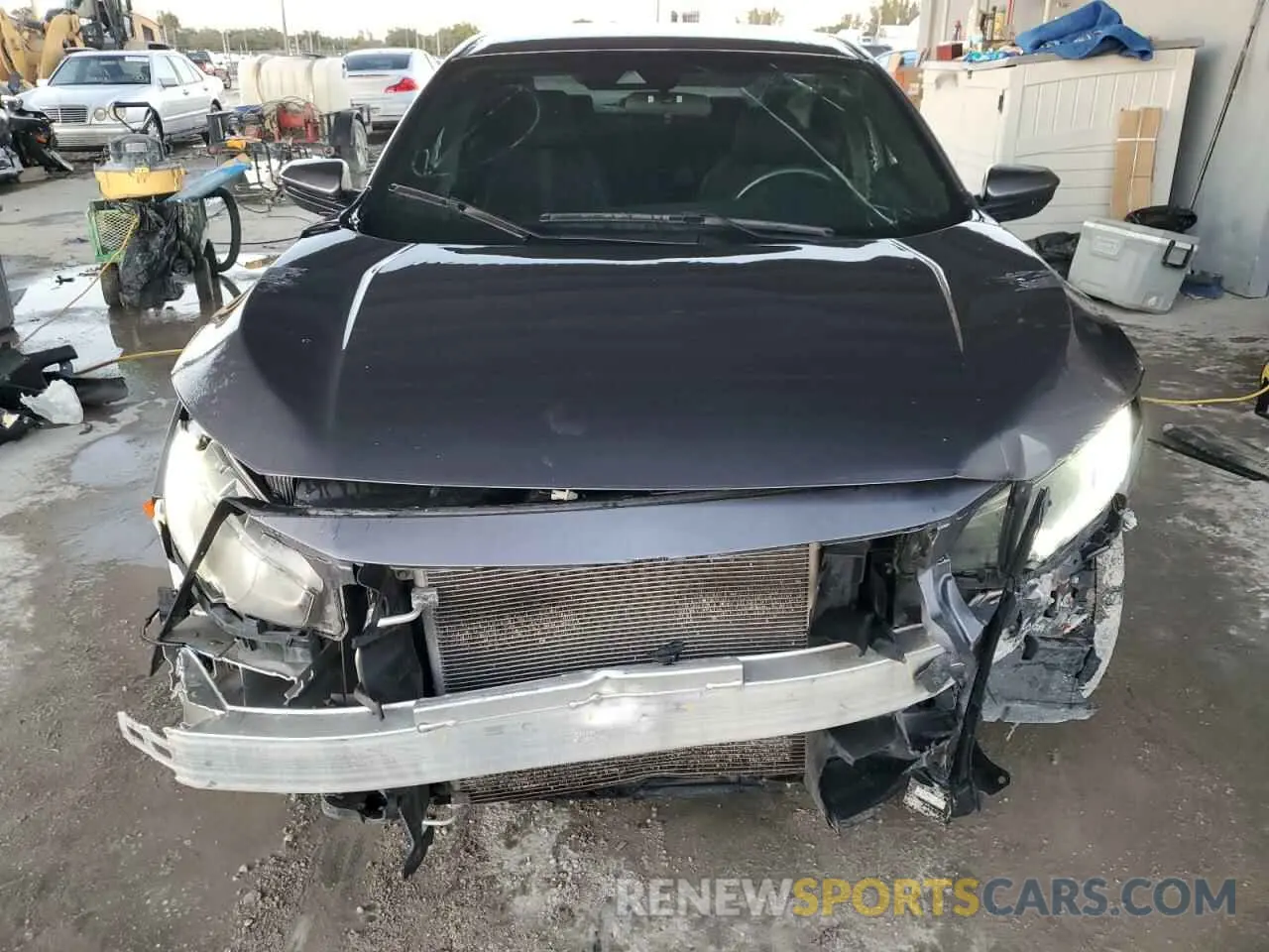 5 Photograph of a damaged car 2HGFC2F81KH528317 HONDA CIVIC 2019