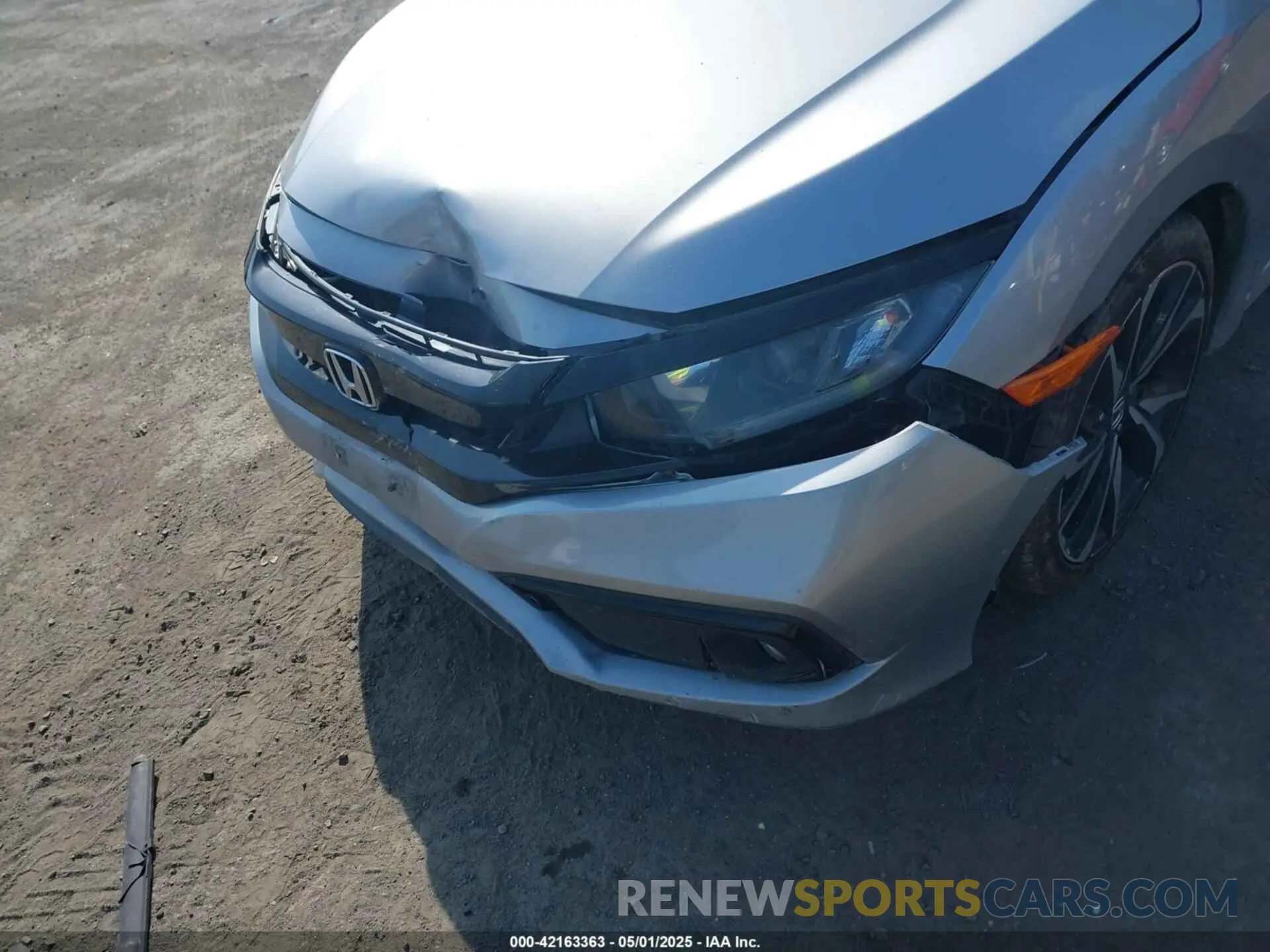 6 Photograph of a damaged car 2HGFC2F81KH535381 HONDA CIVIC 2019
