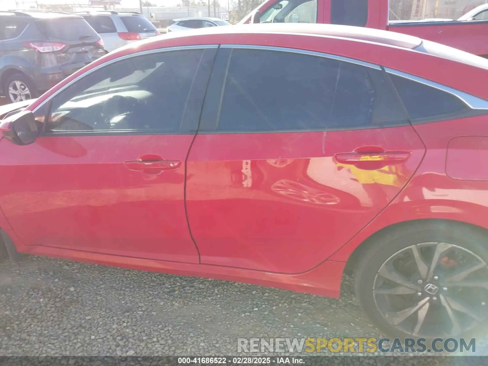 14 Photograph of a damaged car 2HGFC2F81KH535994 HONDA CIVIC 2019