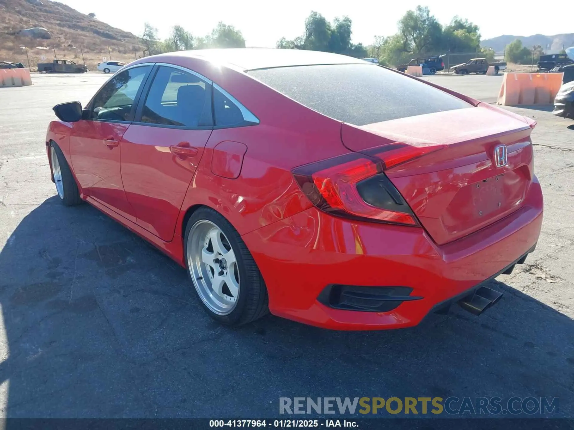 3 Photograph of a damaged car 2HGFC2F81KH538037 HONDA CIVIC 2019