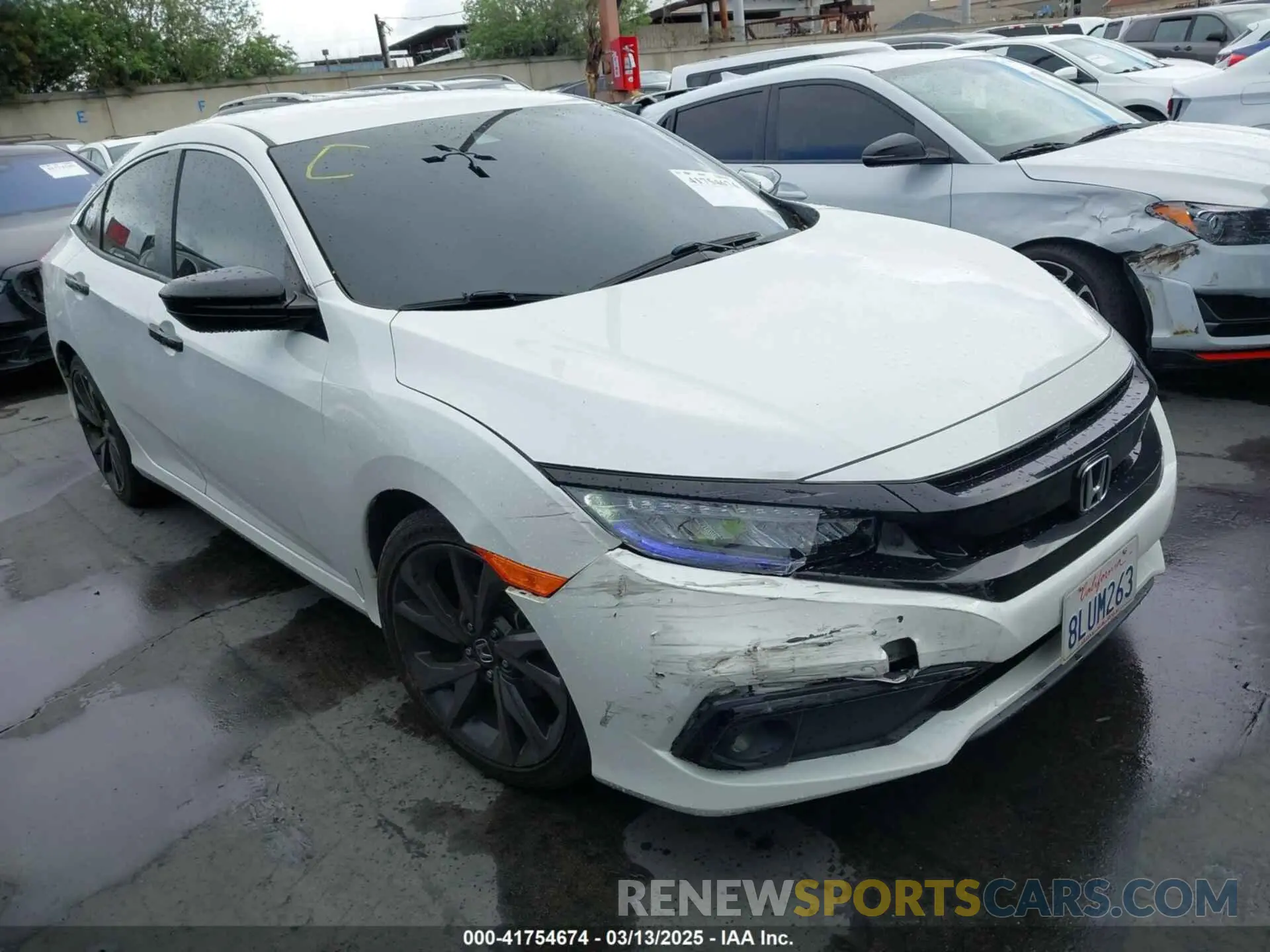 1 Photograph of a damaged car 2HGFC2F81KH543741 HONDA CIVIC 2019