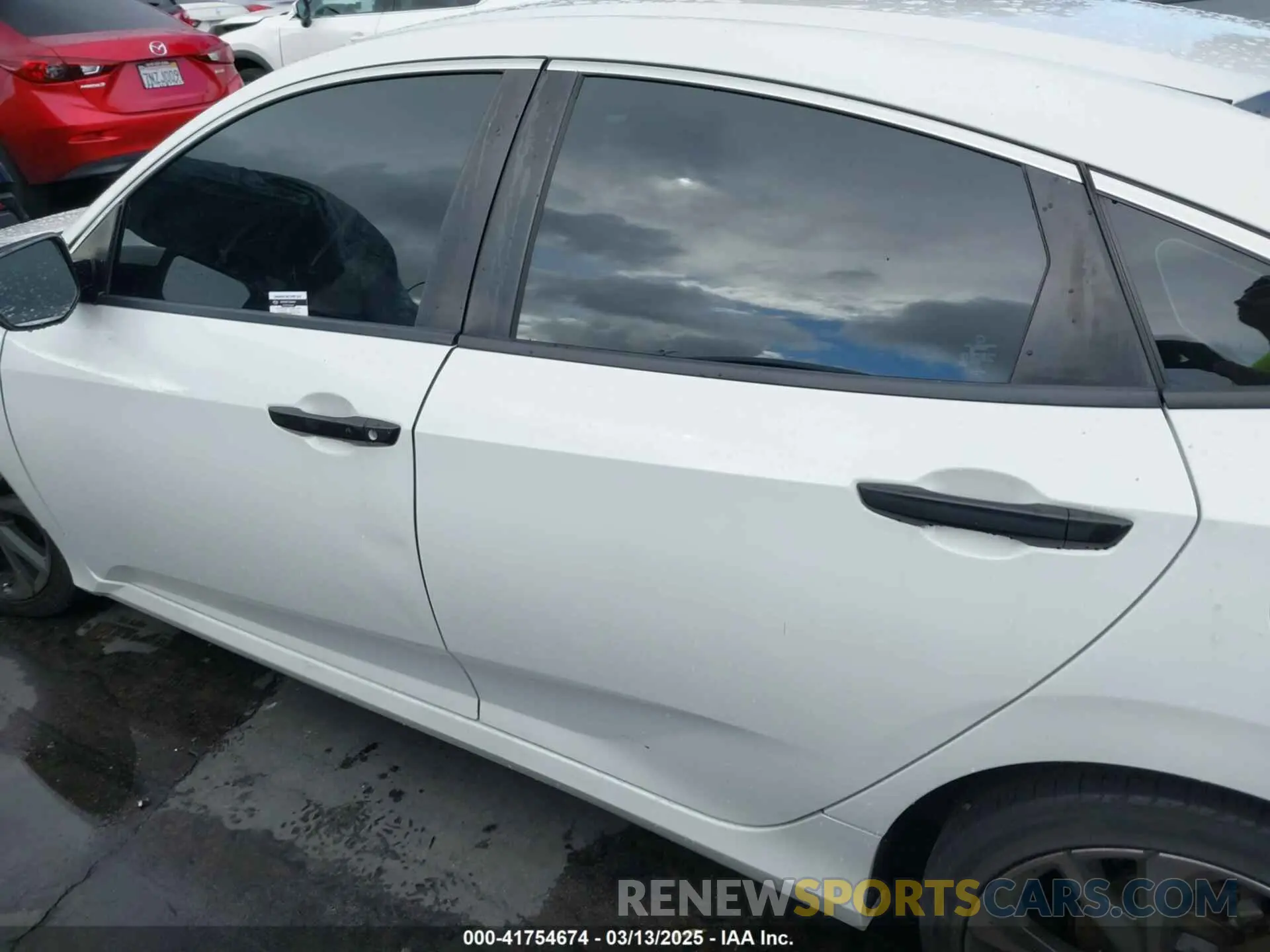 15 Photograph of a damaged car 2HGFC2F81KH543741 HONDA CIVIC 2019