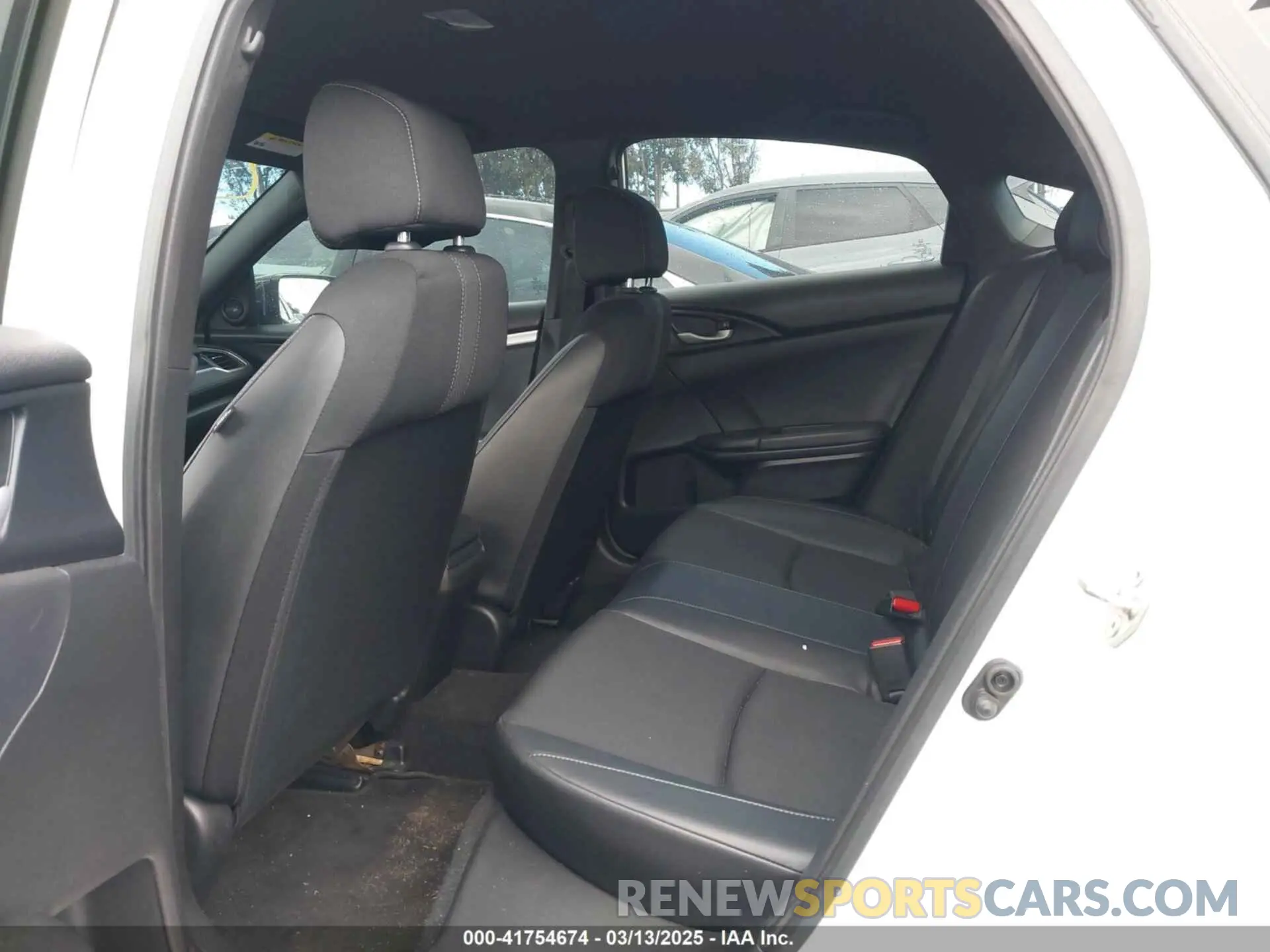 20 Photograph of a damaged car 2HGFC2F81KH543741 HONDA CIVIC 2019
