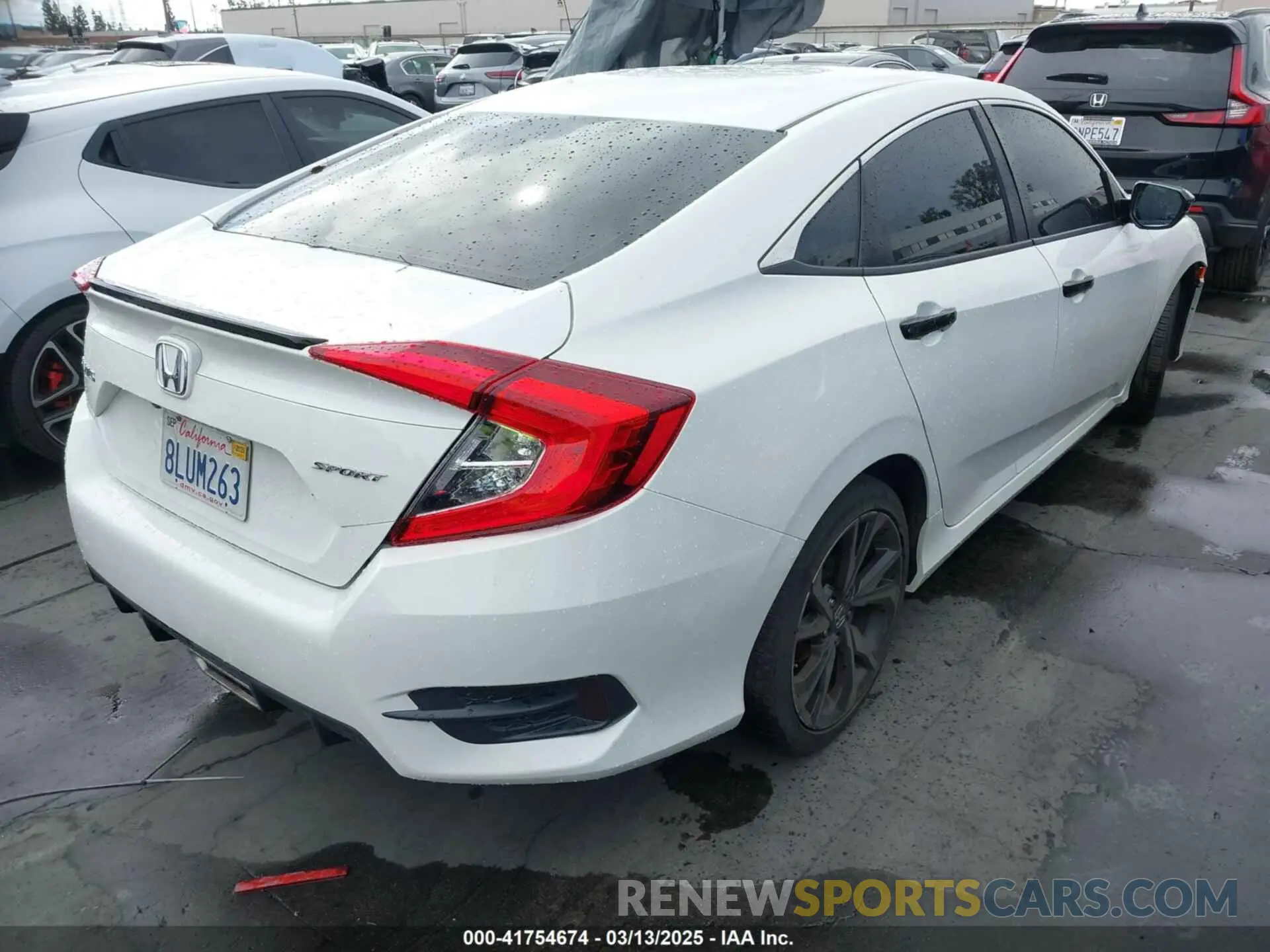 4 Photograph of a damaged car 2HGFC2F81KH543741 HONDA CIVIC 2019