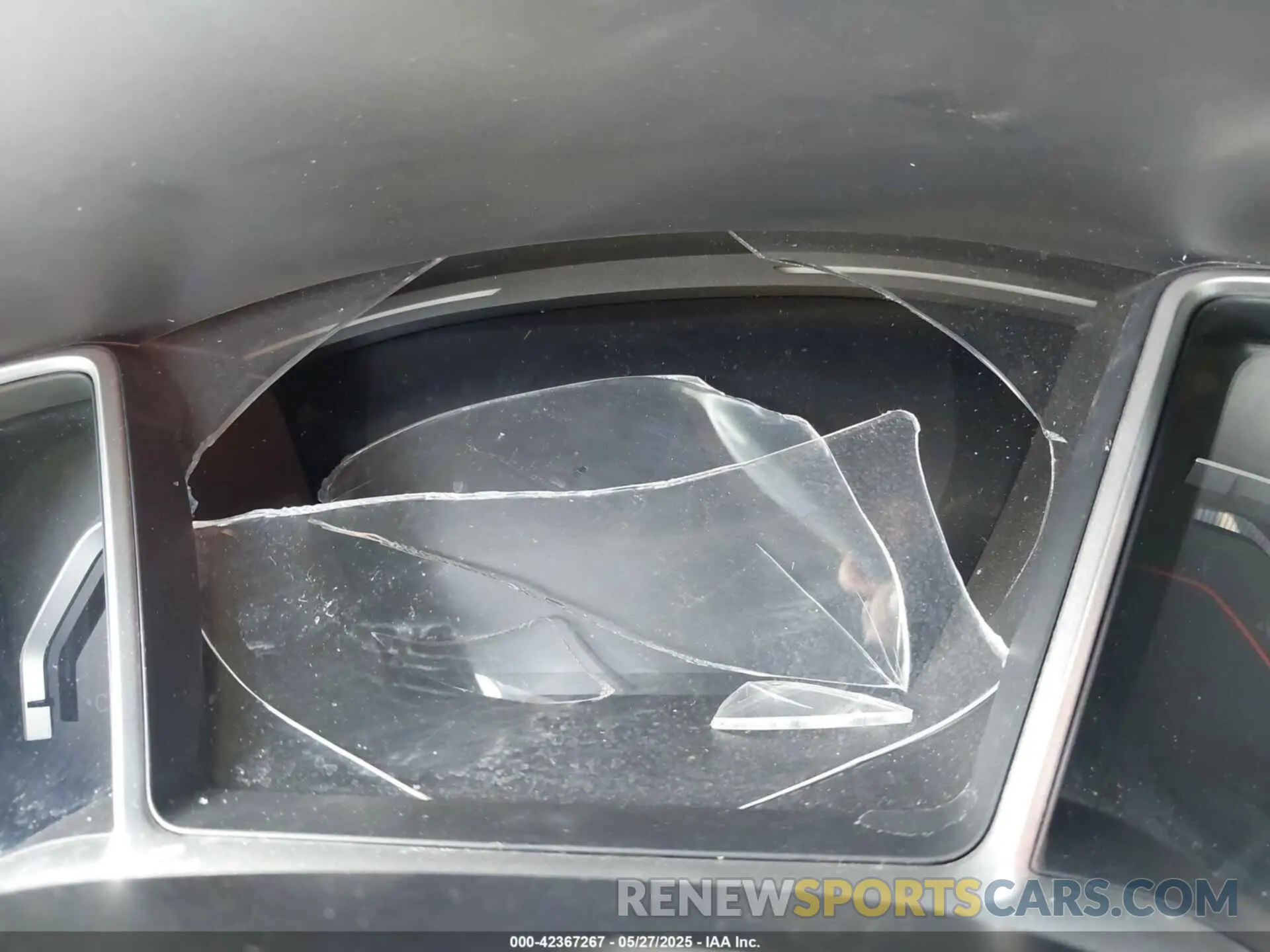 7 Photograph of a damaged car 2HGFC2F81KH548616 HONDA CIVIC 2019