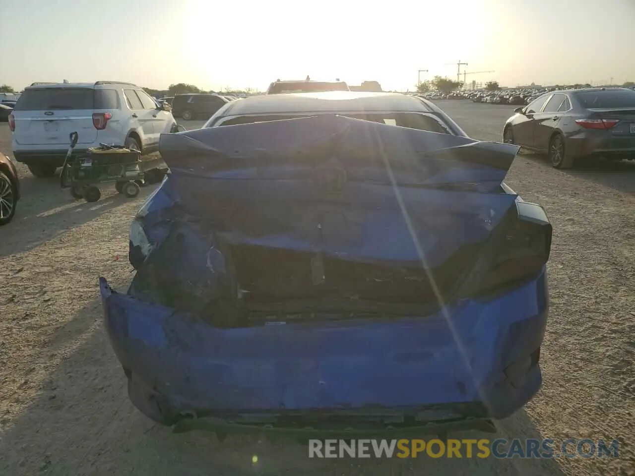 6 Photograph of a damaged car 2HGFC2F81KH583088 HONDA CIVIC 2019