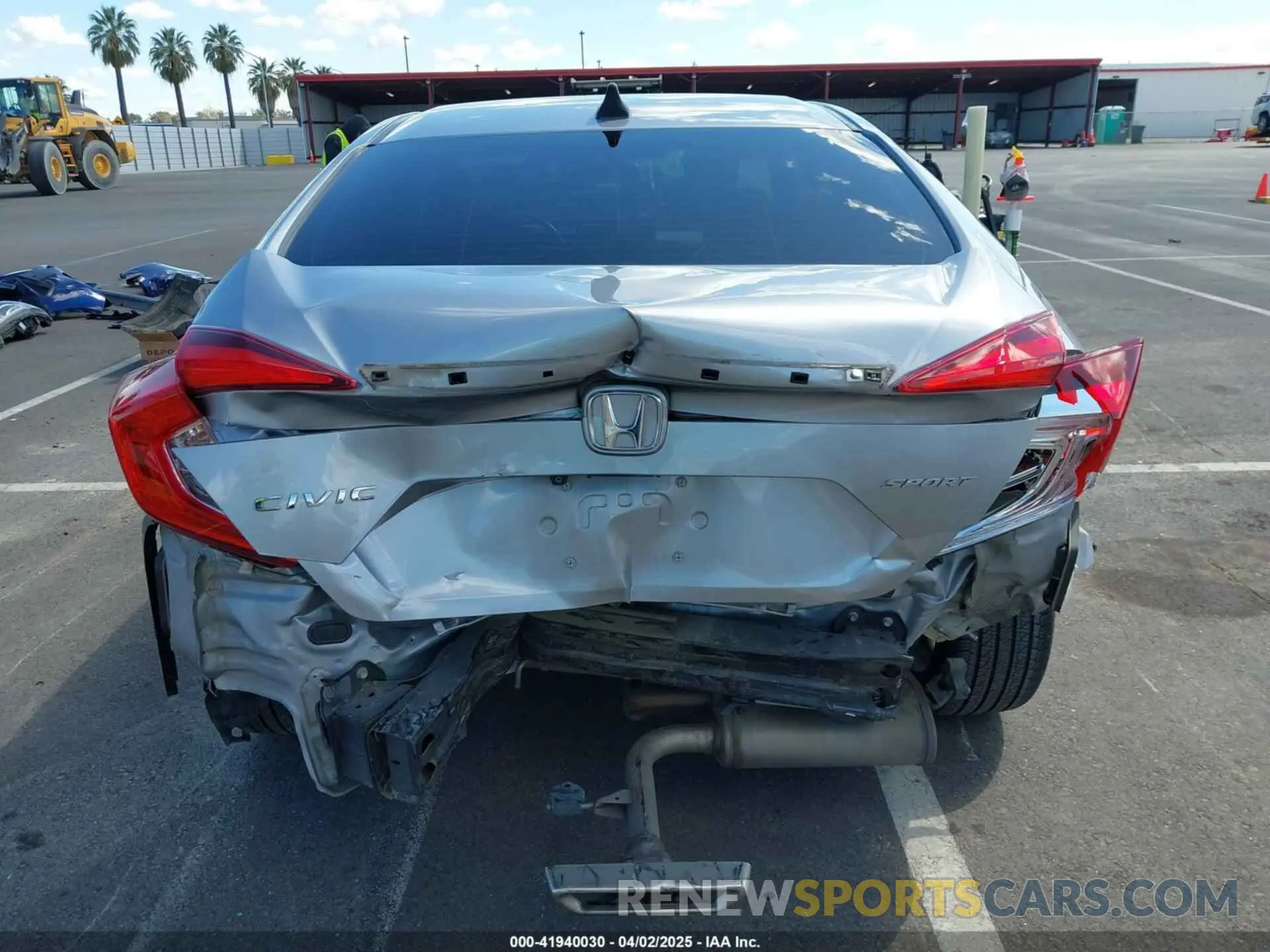 17 Photograph of a damaged car 2HGFC2F82KH519464 HONDA CIVIC 2019