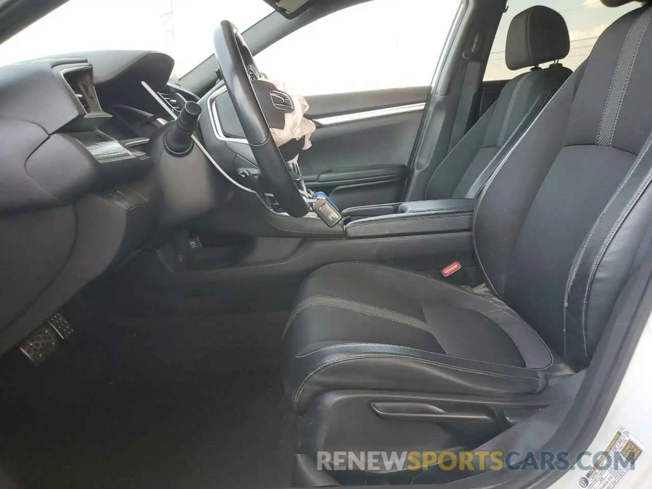 7 Photograph of a damaged car 2HGFC2F82KH528858 HONDA CIVIC 2019