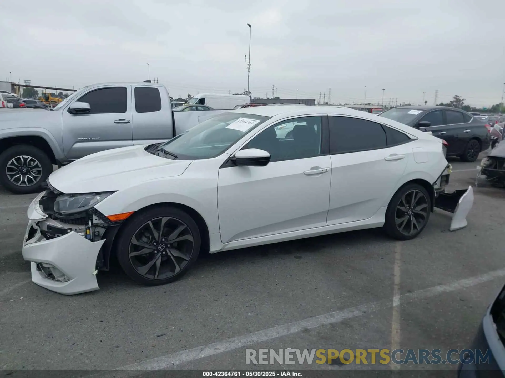 15 Photograph of a damaged car 2HGFC2F82KH539469 HONDA CIVIC 2019