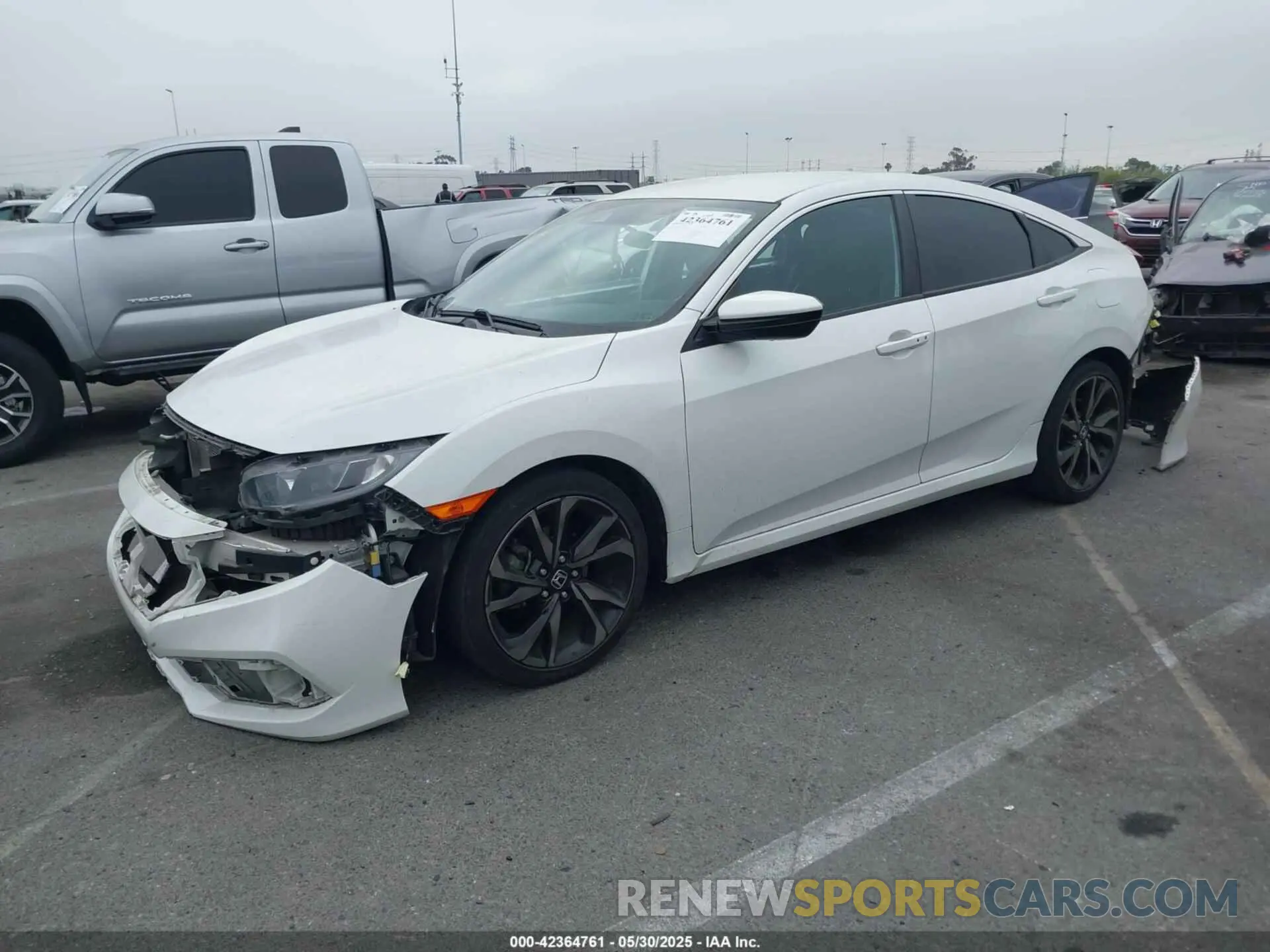 2 Photograph of a damaged car 2HGFC2F82KH539469 HONDA CIVIC 2019