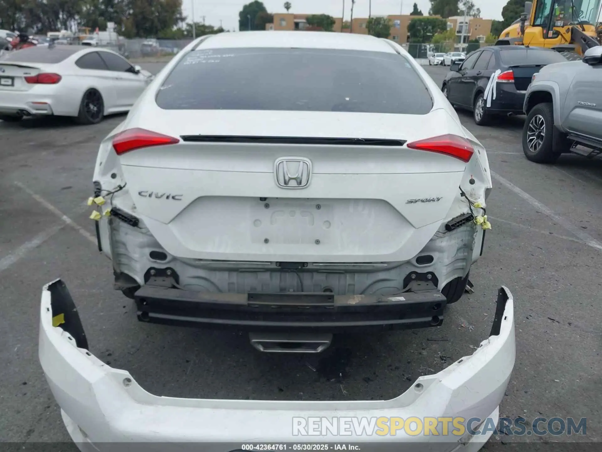 20 Photograph of a damaged car 2HGFC2F82KH539469 HONDA CIVIC 2019