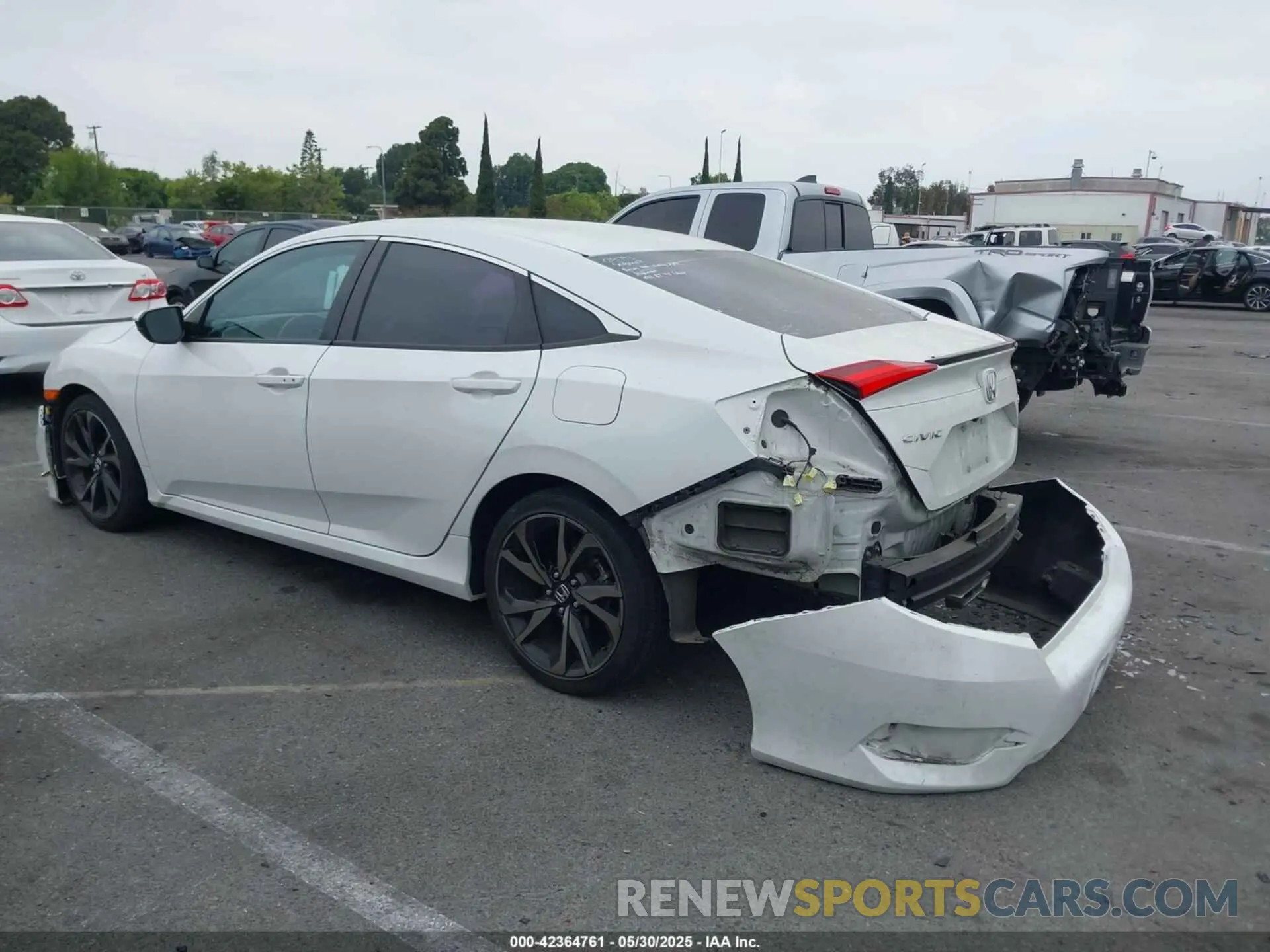 3 Photograph of a damaged car 2HGFC2F82KH539469 HONDA CIVIC 2019
