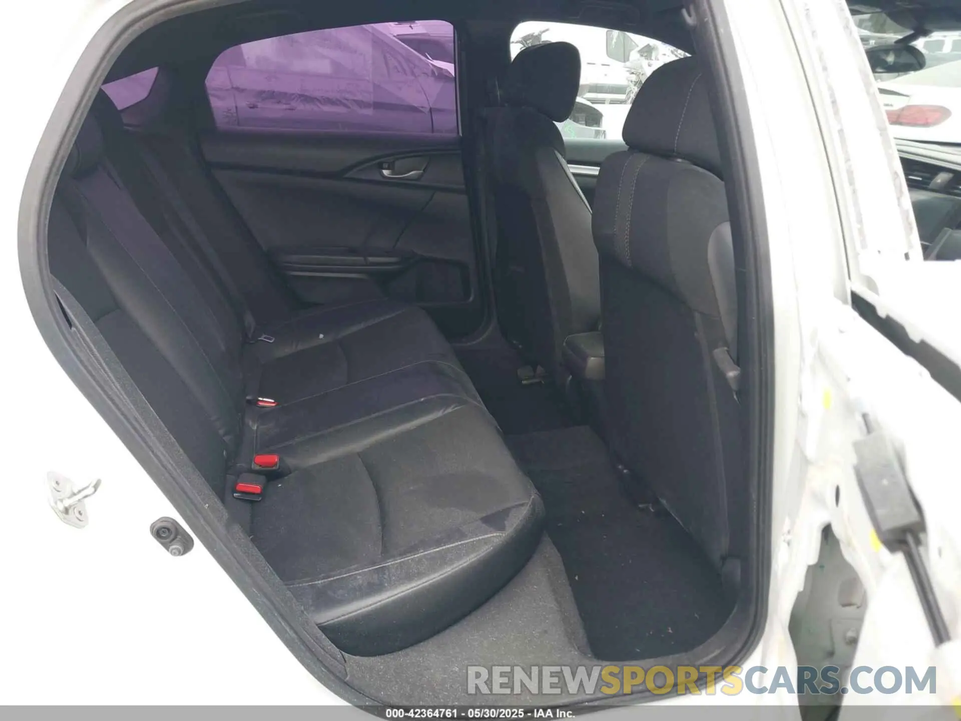 8 Photograph of a damaged car 2HGFC2F82KH539469 HONDA CIVIC 2019