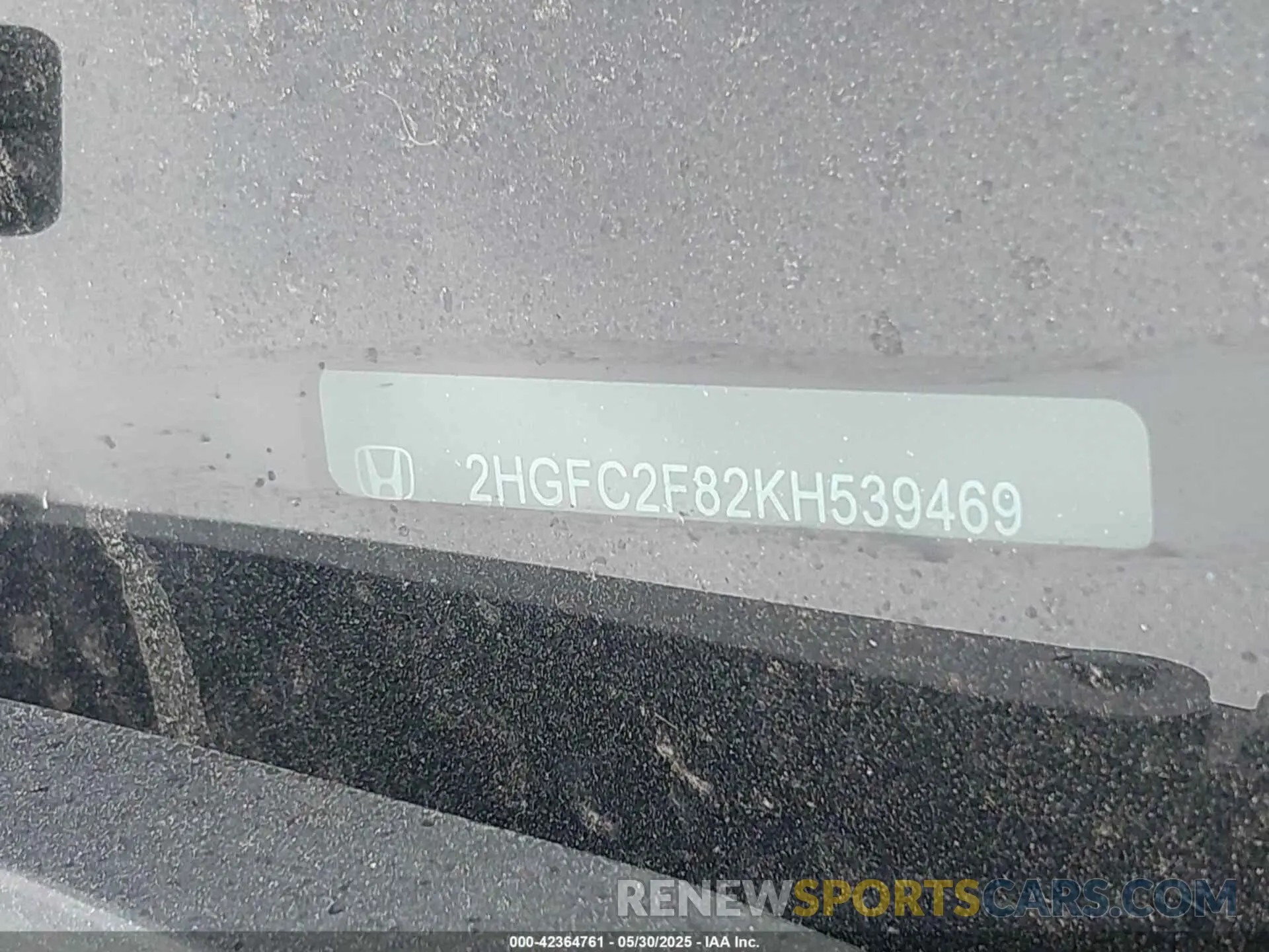 9 Photograph of a damaged car 2HGFC2F82KH539469 HONDA CIVIC 2019
