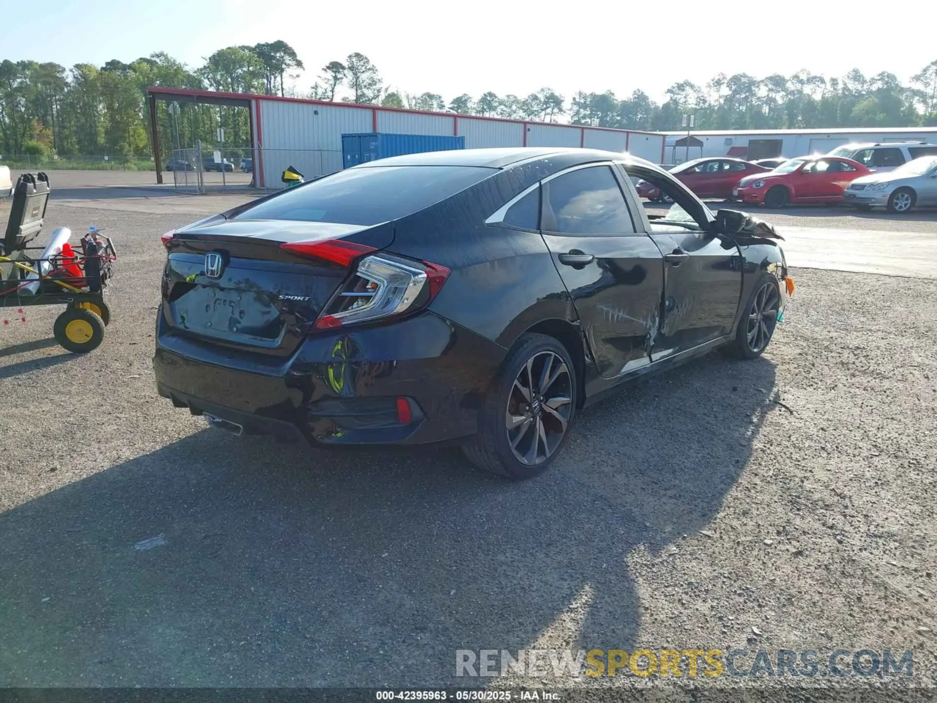 4 Photograph of a damaged car 2HGFC2F82KH553176 HONDA CIVIC 2019