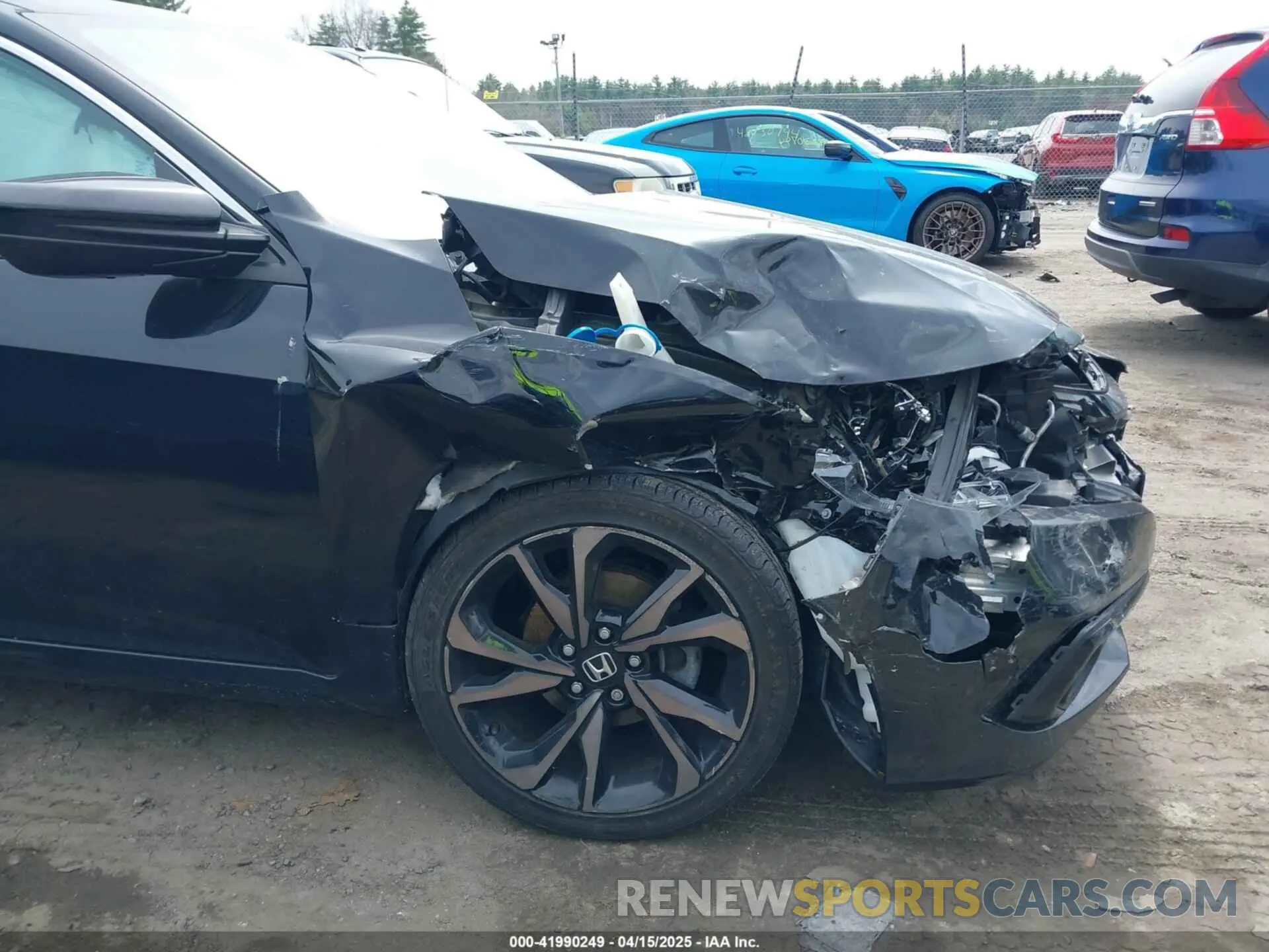 17 Photograph of a damaged car 2HGFC2F82KH595024 HONDA CIVIC 2019