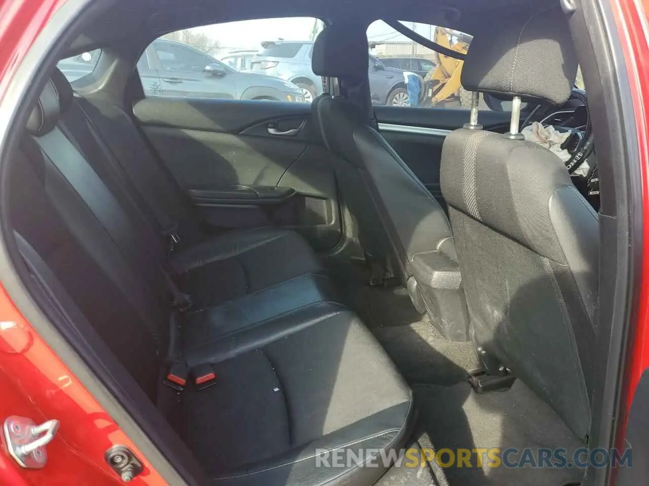 10 Photograph of a damaged car 2HGFC2F82KH597601 HONDA CIVIC 2019