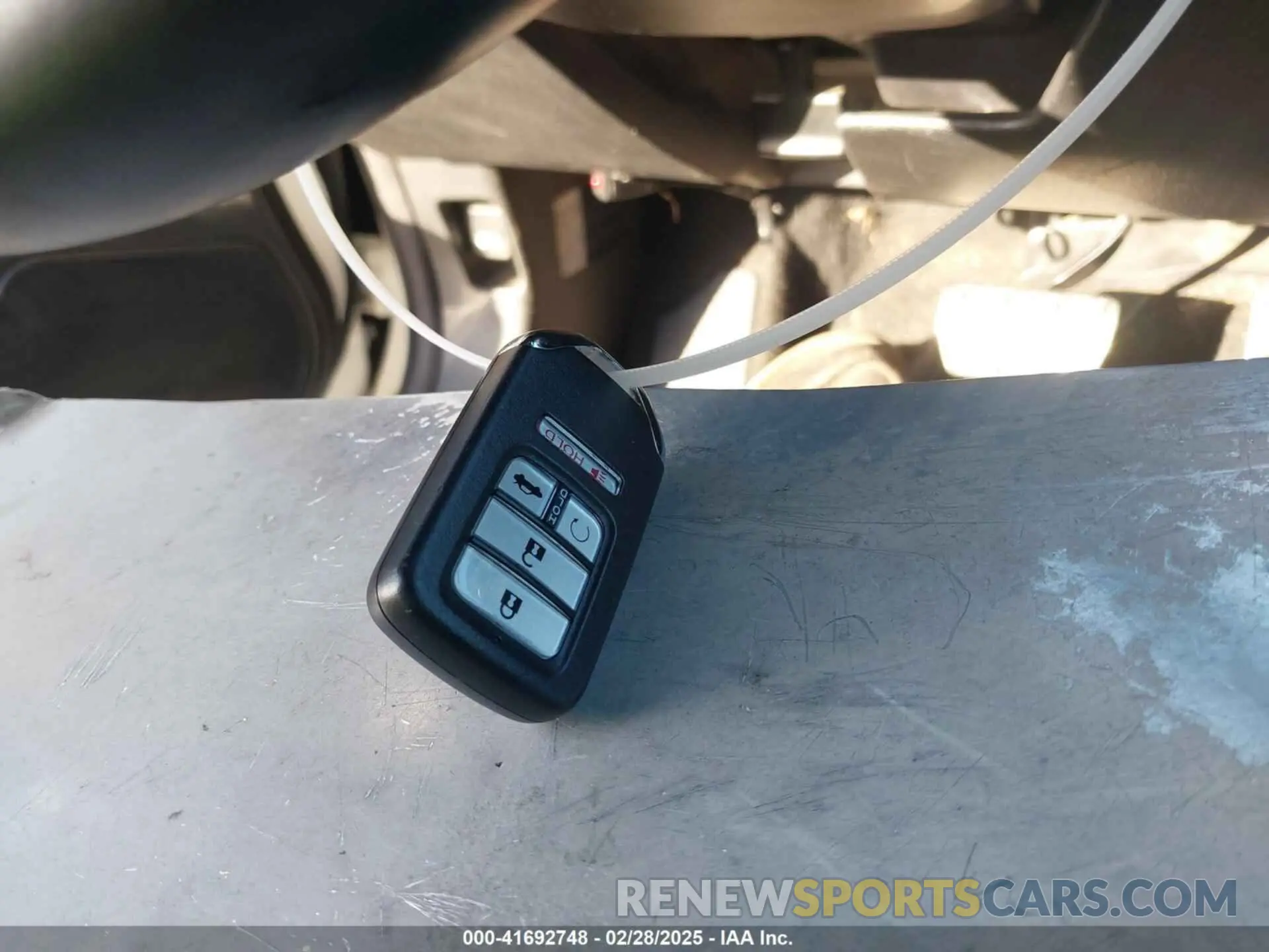 11 Photograph of a damaged car 2HGFC2F82KH601372 HONDA CIVIC 2019
