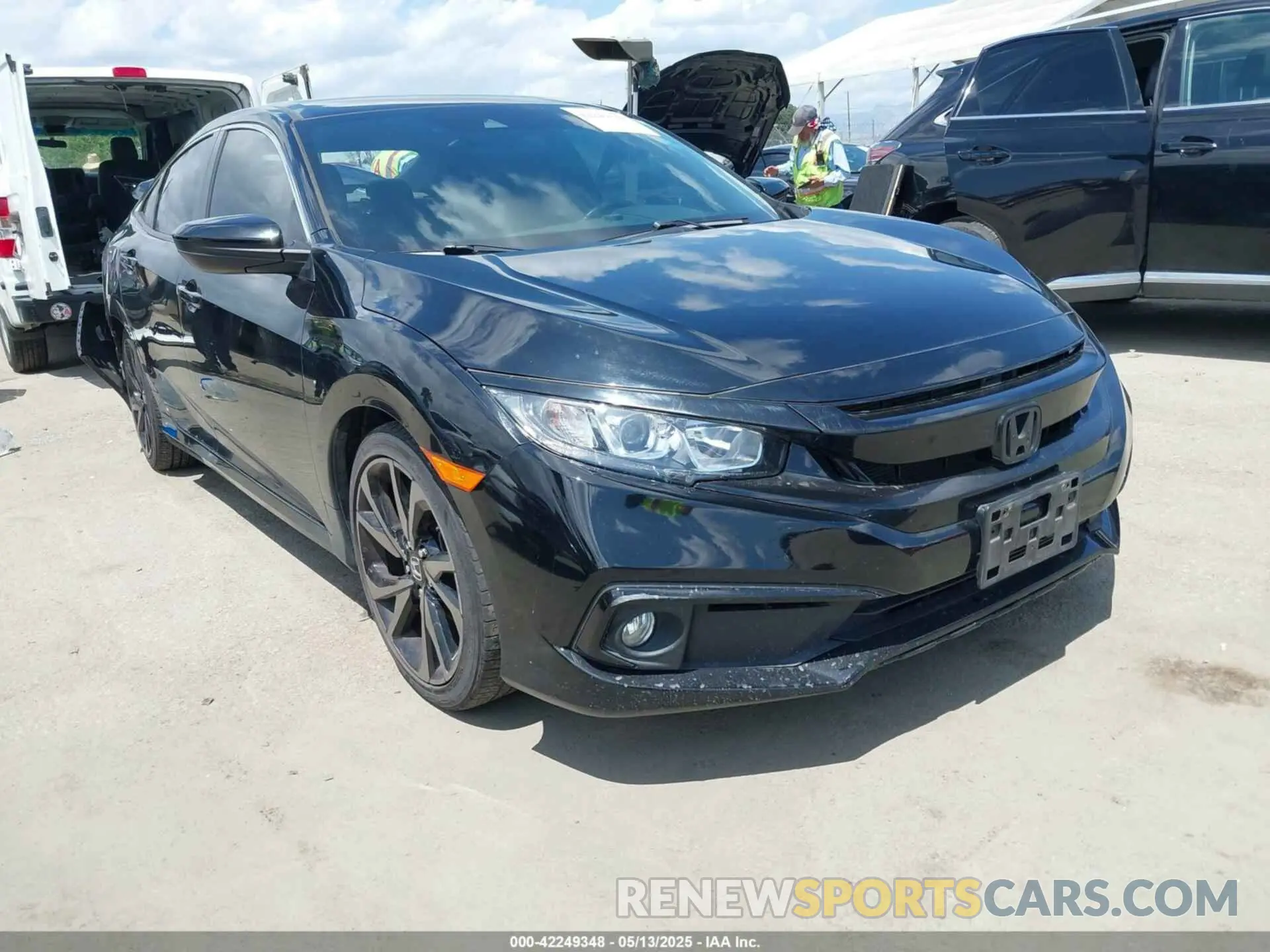1 Photograph of a damaged car 2HGFC2F83KH521367 HONDA CIVIC 2019