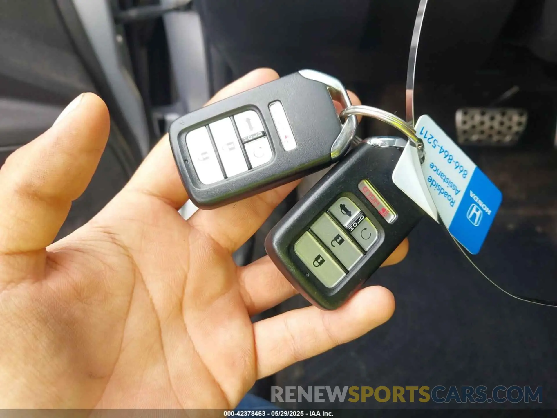 11 Photograph of a damaged car 2HGFC2F83KH527766 HONDA CIVIC 2019